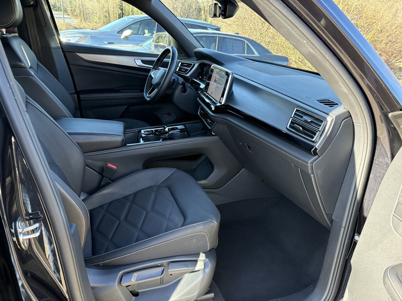 Volkswagen Atlas Cross Sport SE w/Technology AWD 2024