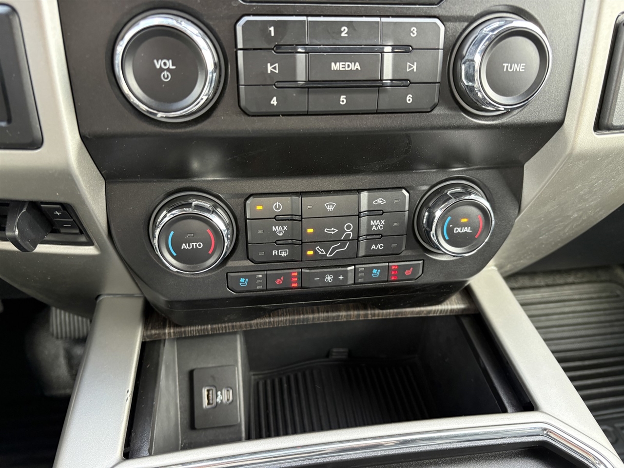 Ford F-350 SD XL SuperCab 4WD 2021