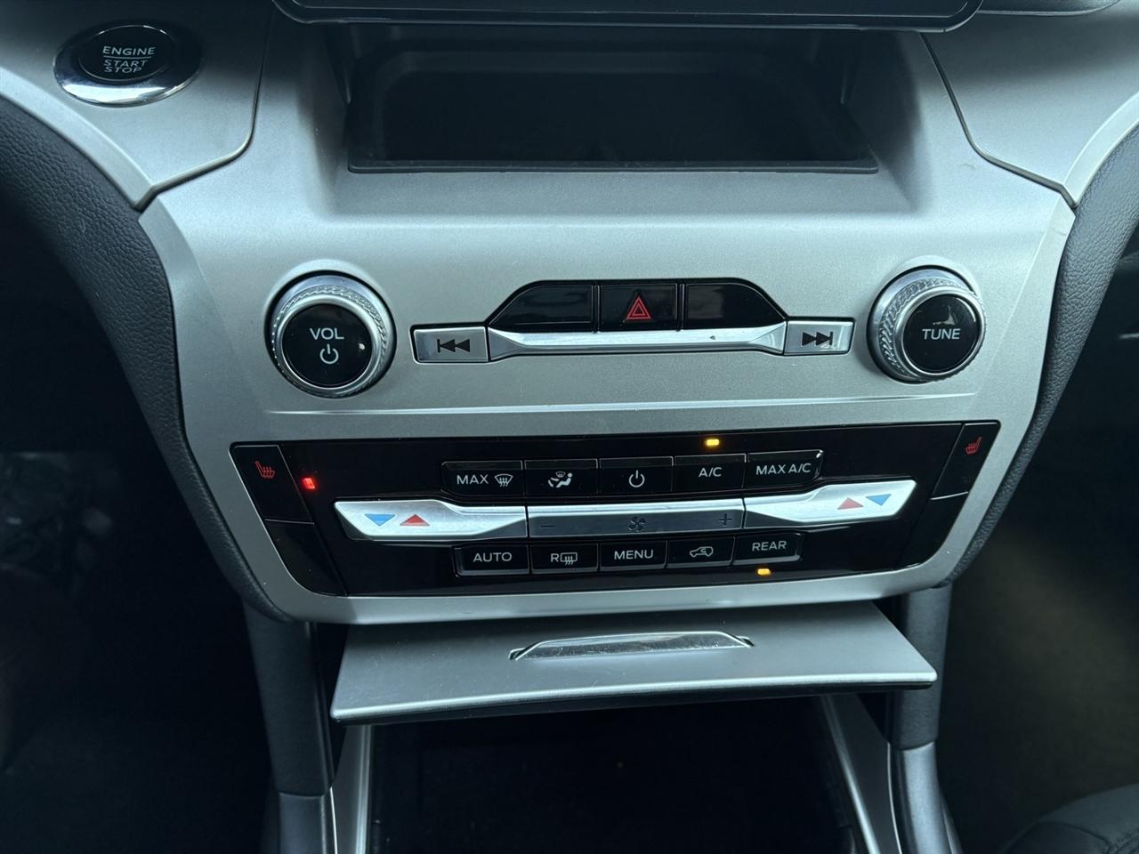 Ford Explorer XLT AWD 2022