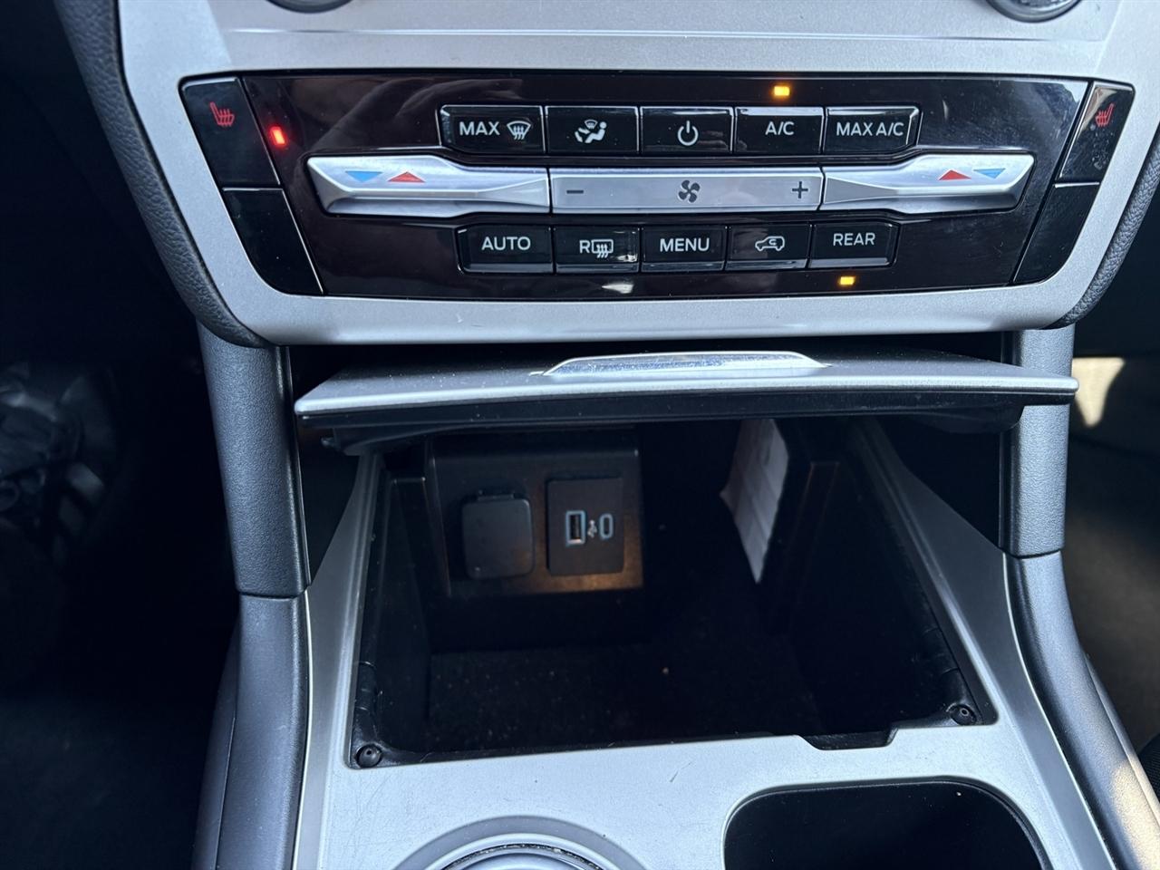 Ford Explorer XLT AWD 2022