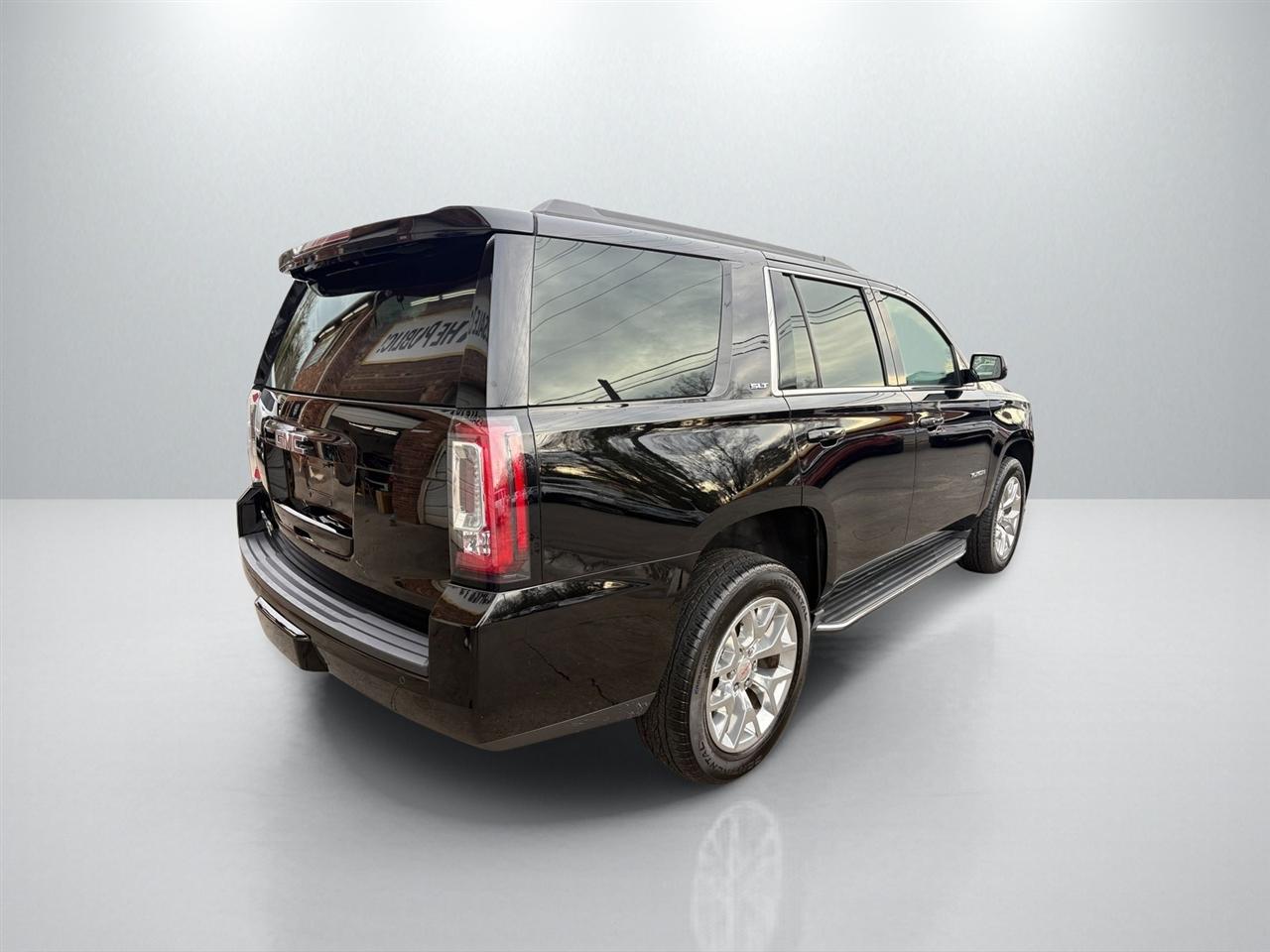 GMC Yukon SLT 4WD 2017