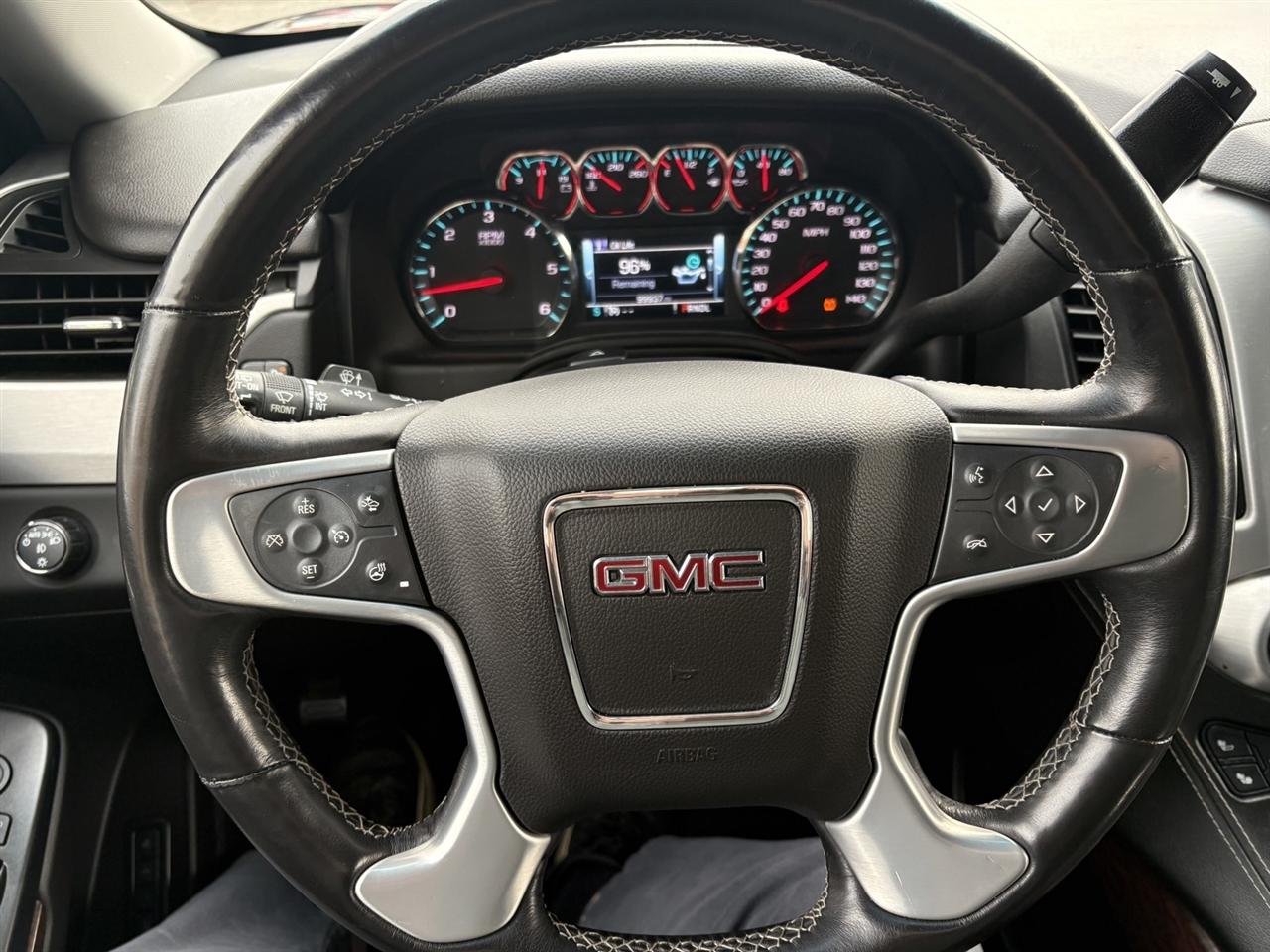 GMC Yukon SLT 4WD 2017