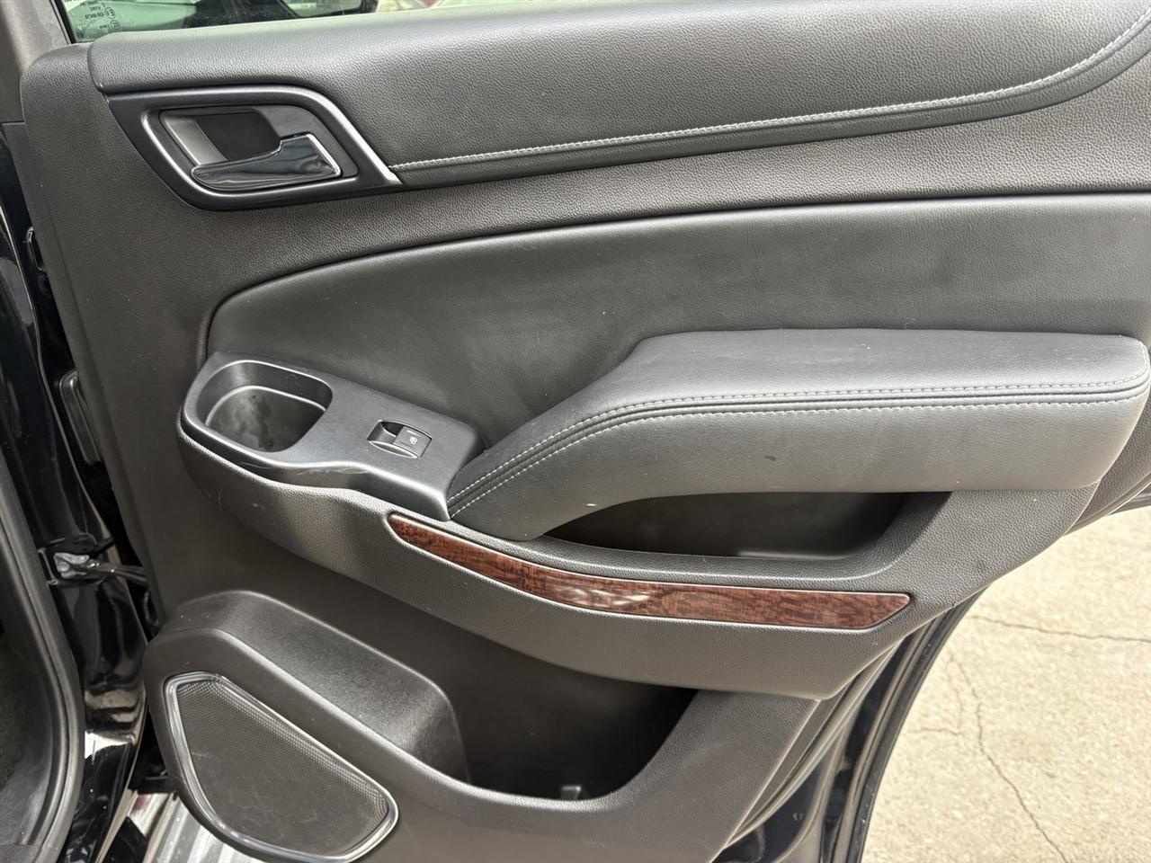 GMC Yukon SLT 4WD 2017