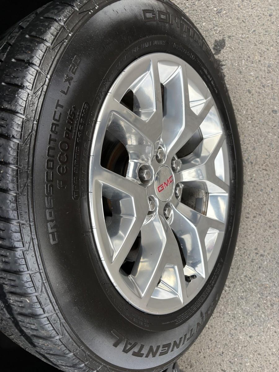 GMC Yukon SLT 4WD 2017