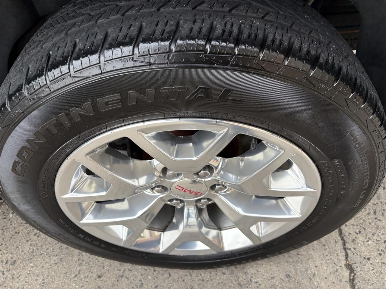 GMC Yukon SLT 4WD 2017