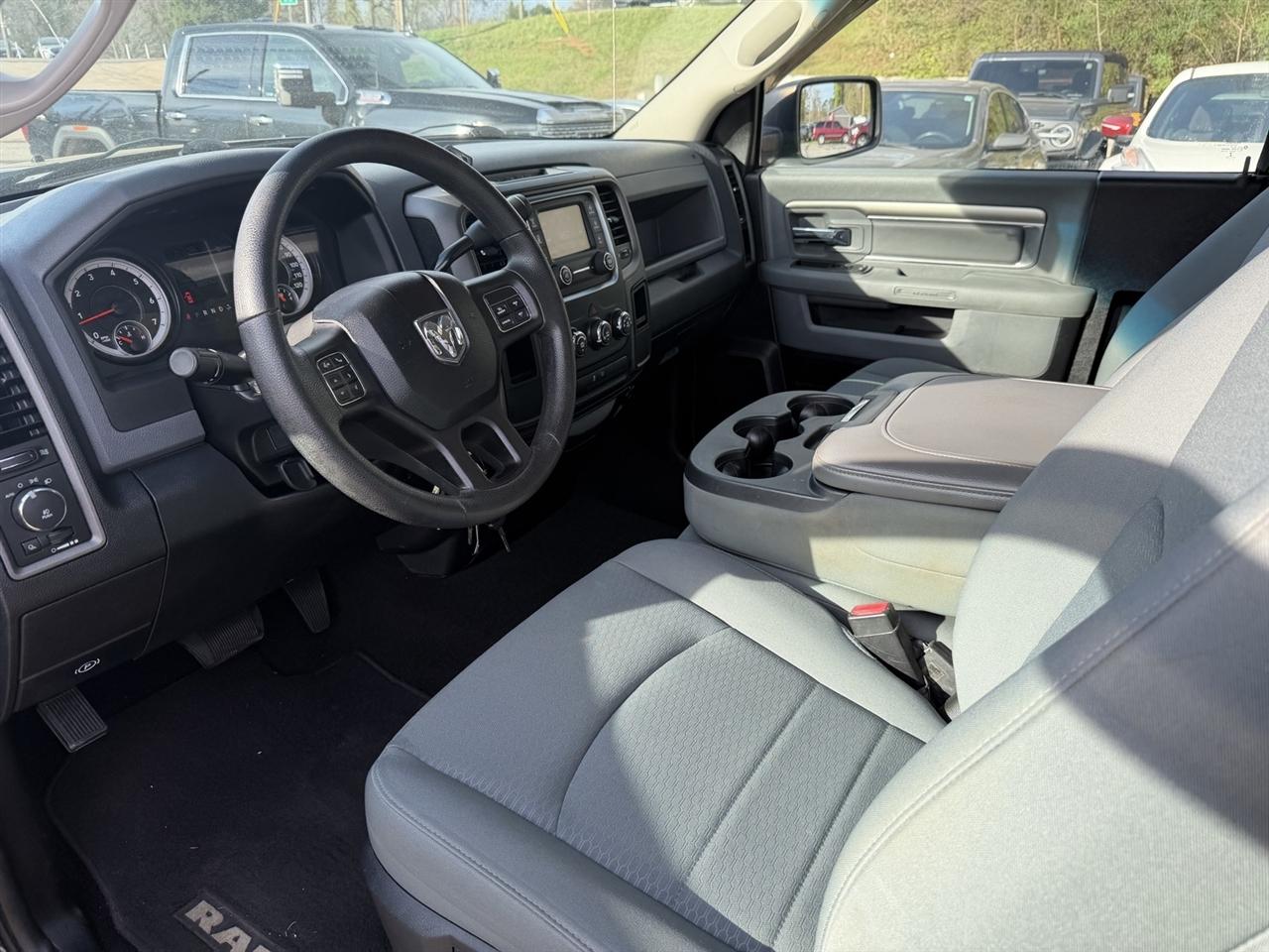 RAM 1500 Tradesman Regular Cab SWB 2WD 2013