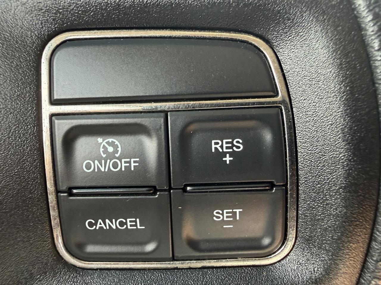 RAM 1500 Tradesman Regular Cab SWB 2WD 2013