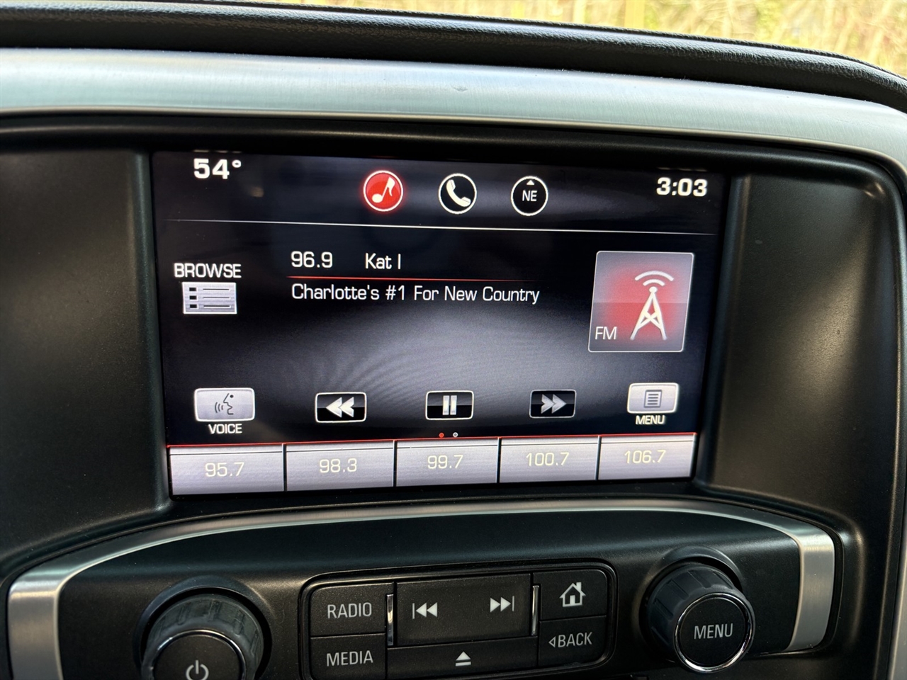 GMC Sierra 1500 SLE Crew Cab Short Box 4WD 2015