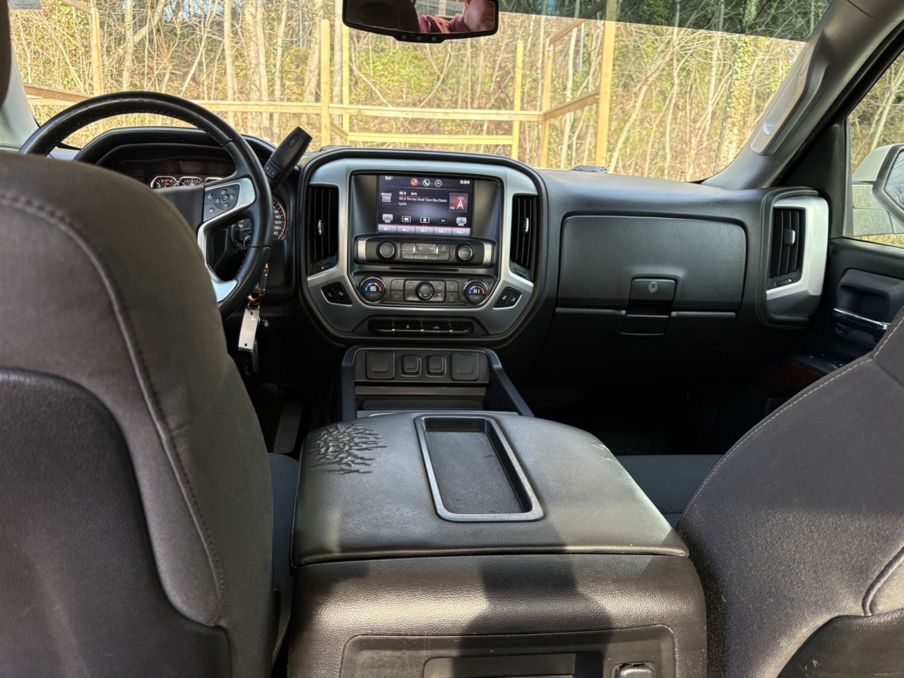 GMC Sierra 1500 SLE Crew Cab Short Box 4WD 2015