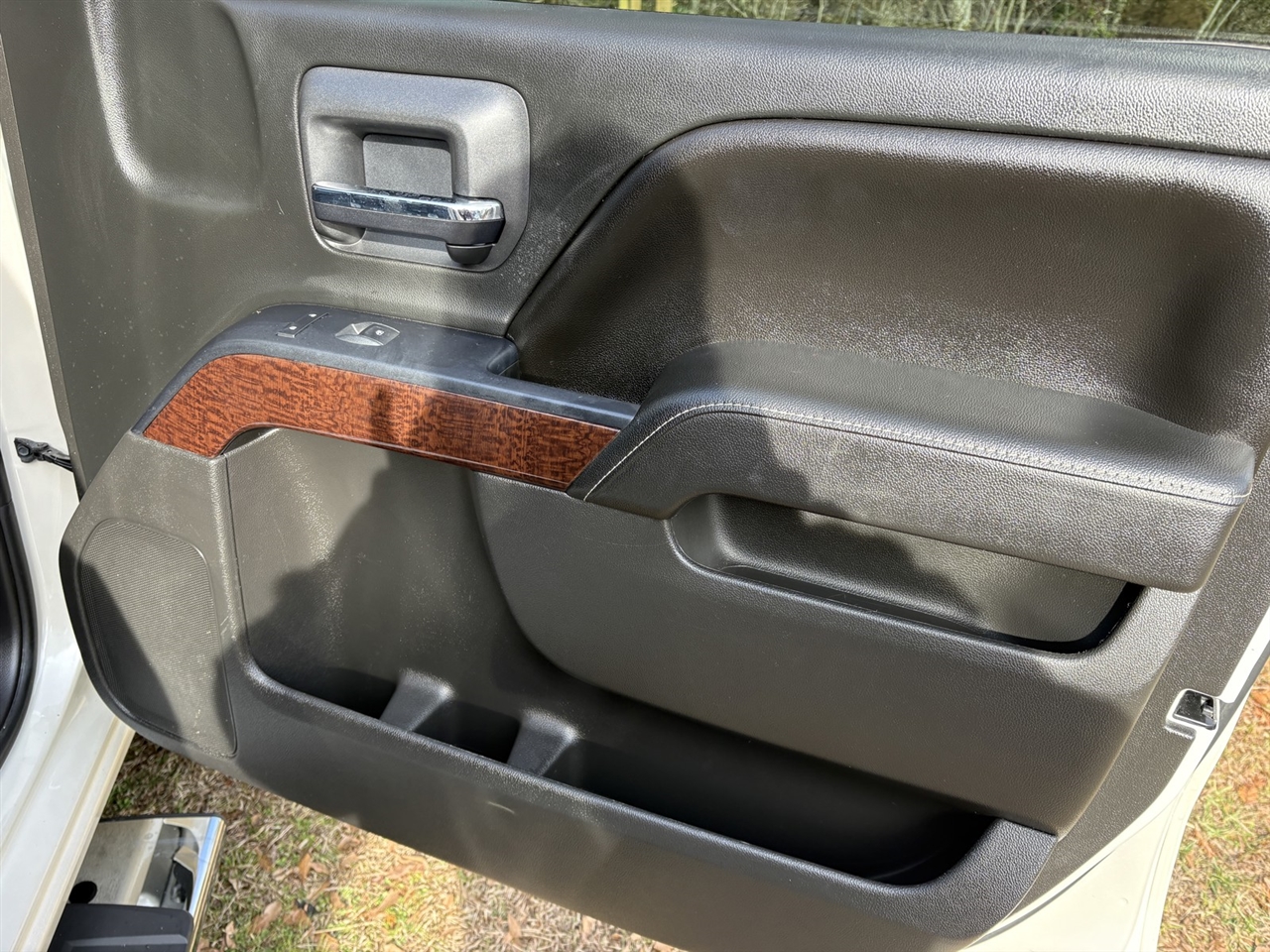 GMC Sierra 1500 SLE Crew Cab Short Box 4WD 2015