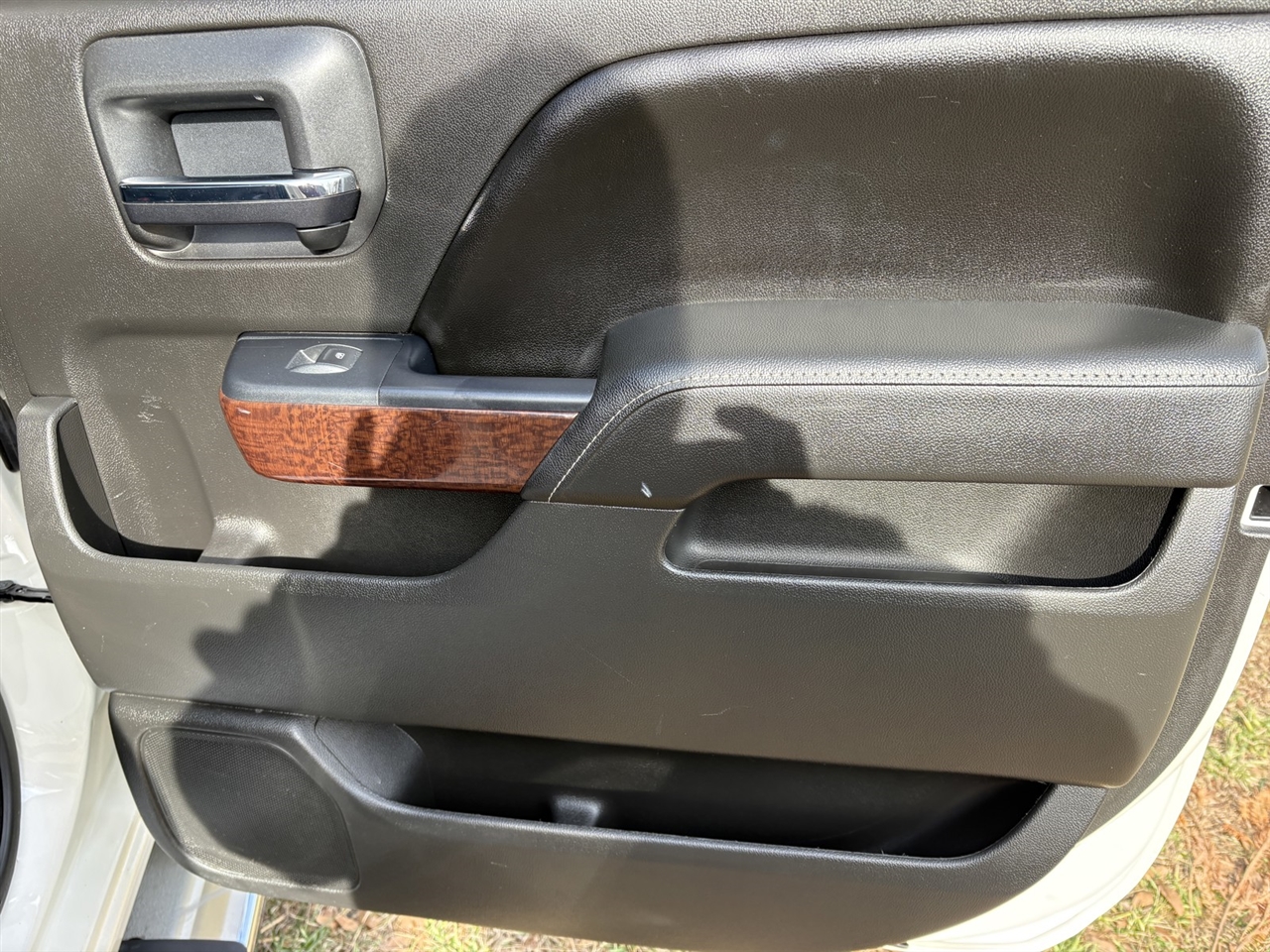 GMC Sierra 1500 SLE Crew Cab Short Box 4WD 2015