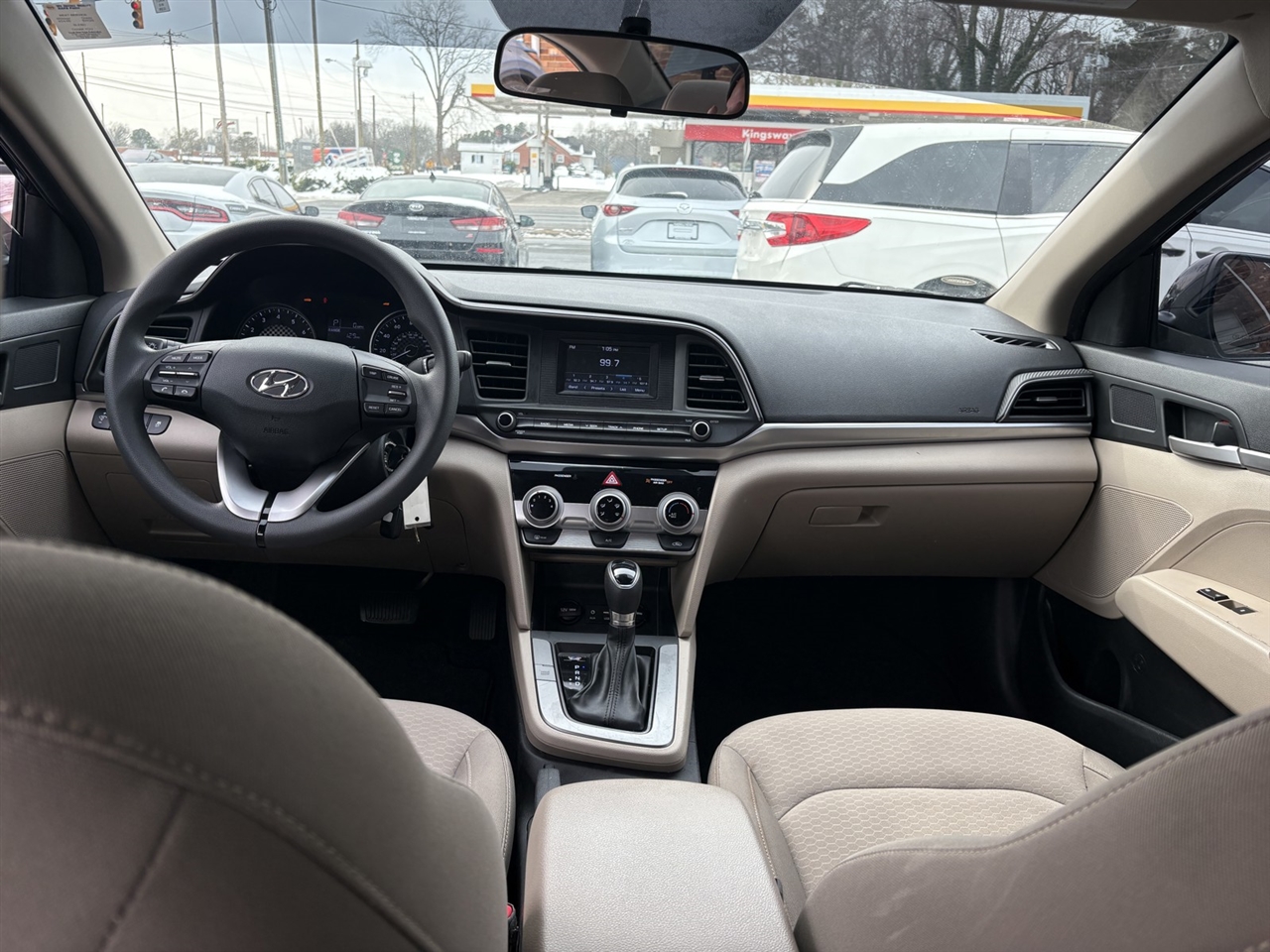 Hyundai Elantra SE 6M 2019