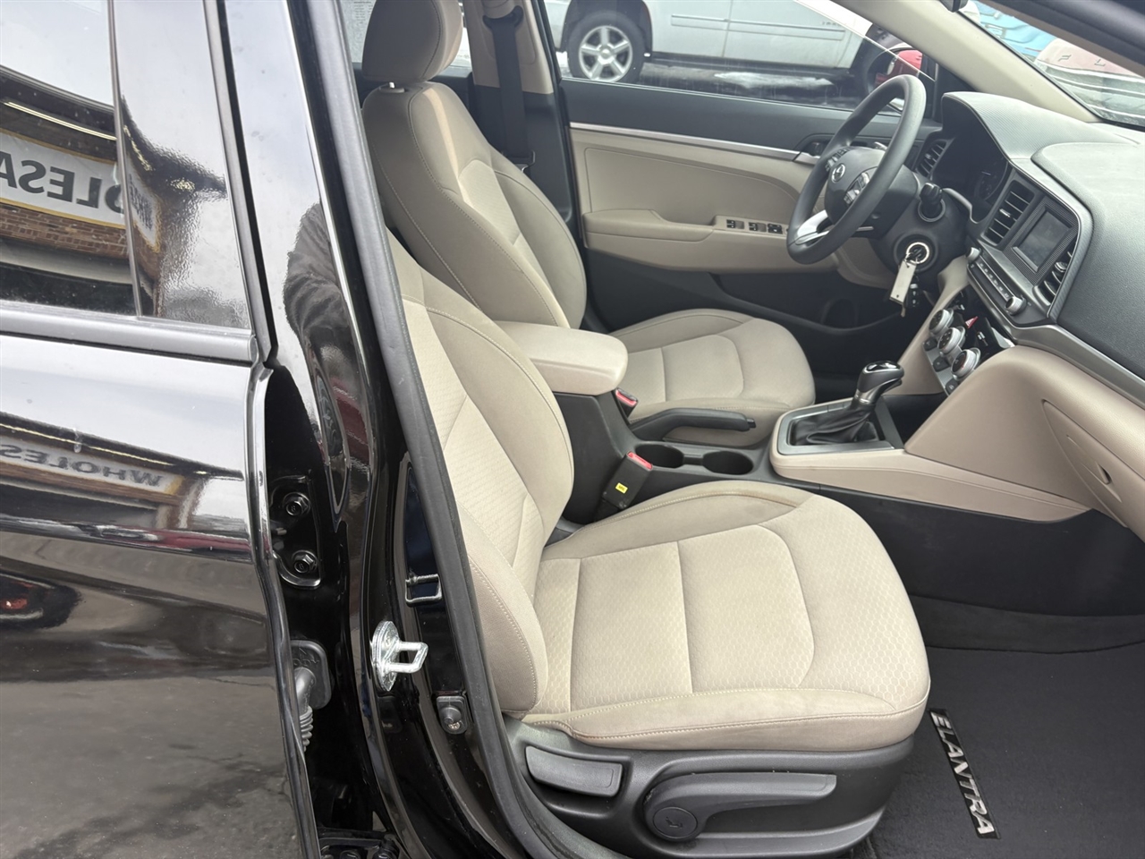 Hyundai Elantra SE 6M 2019