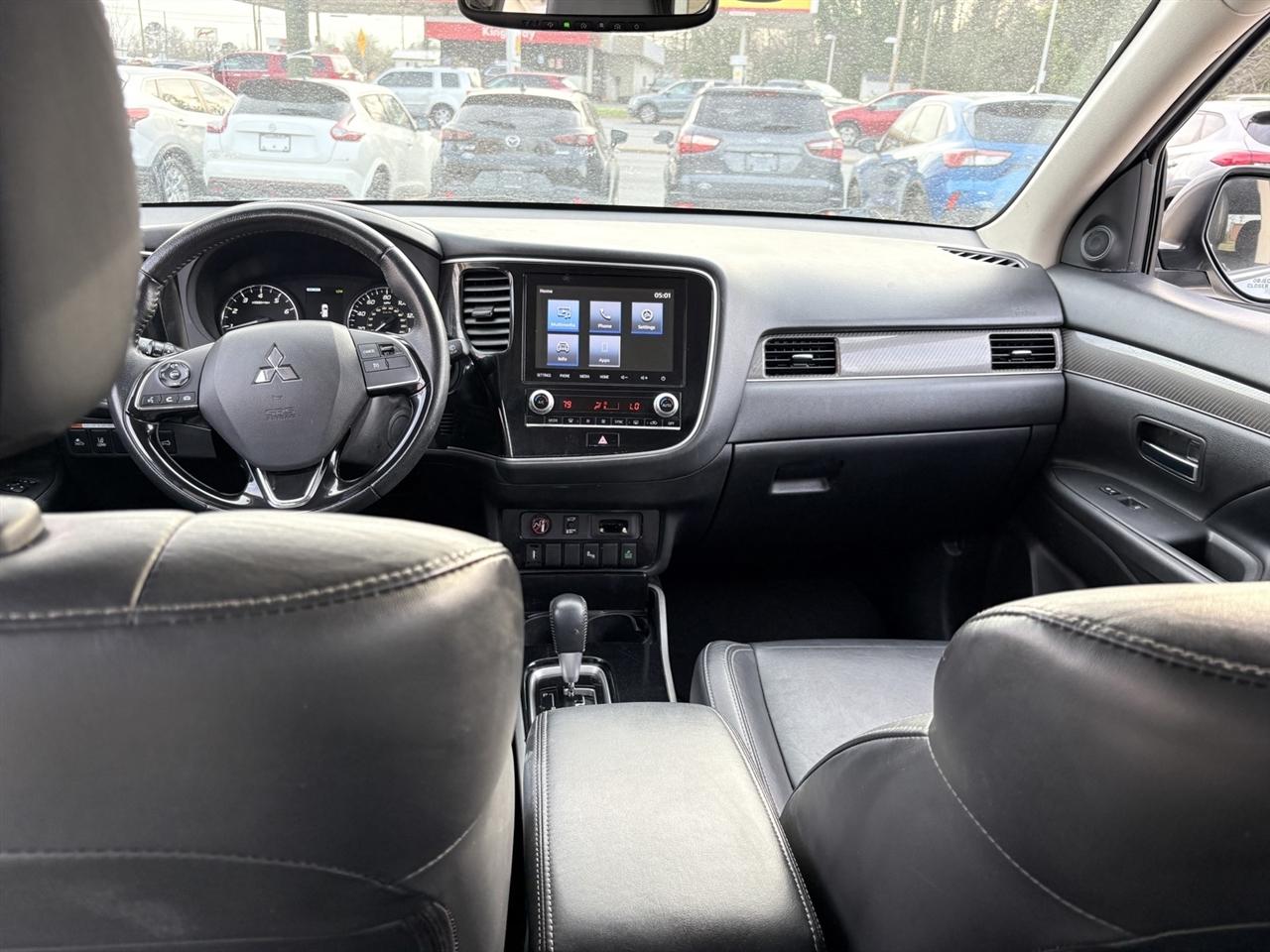 Mitsubishi Outlander SEL AWD 2020