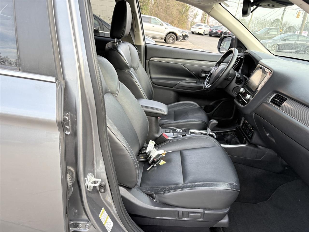 Mitsubishi Outlander SEL AWD 2020