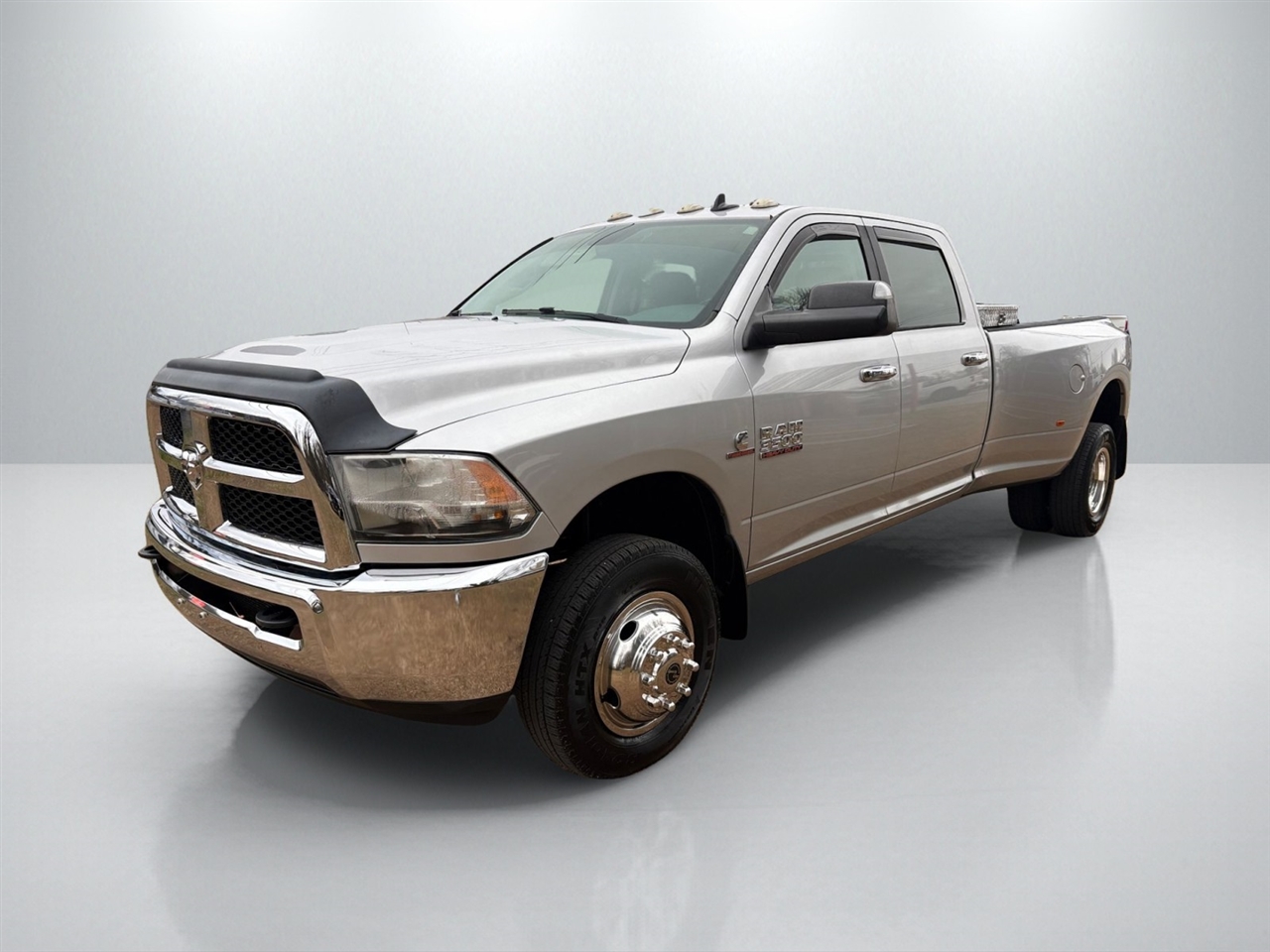 RAM 3500 SLT Crew Cab LWB 4WD DRW 2016