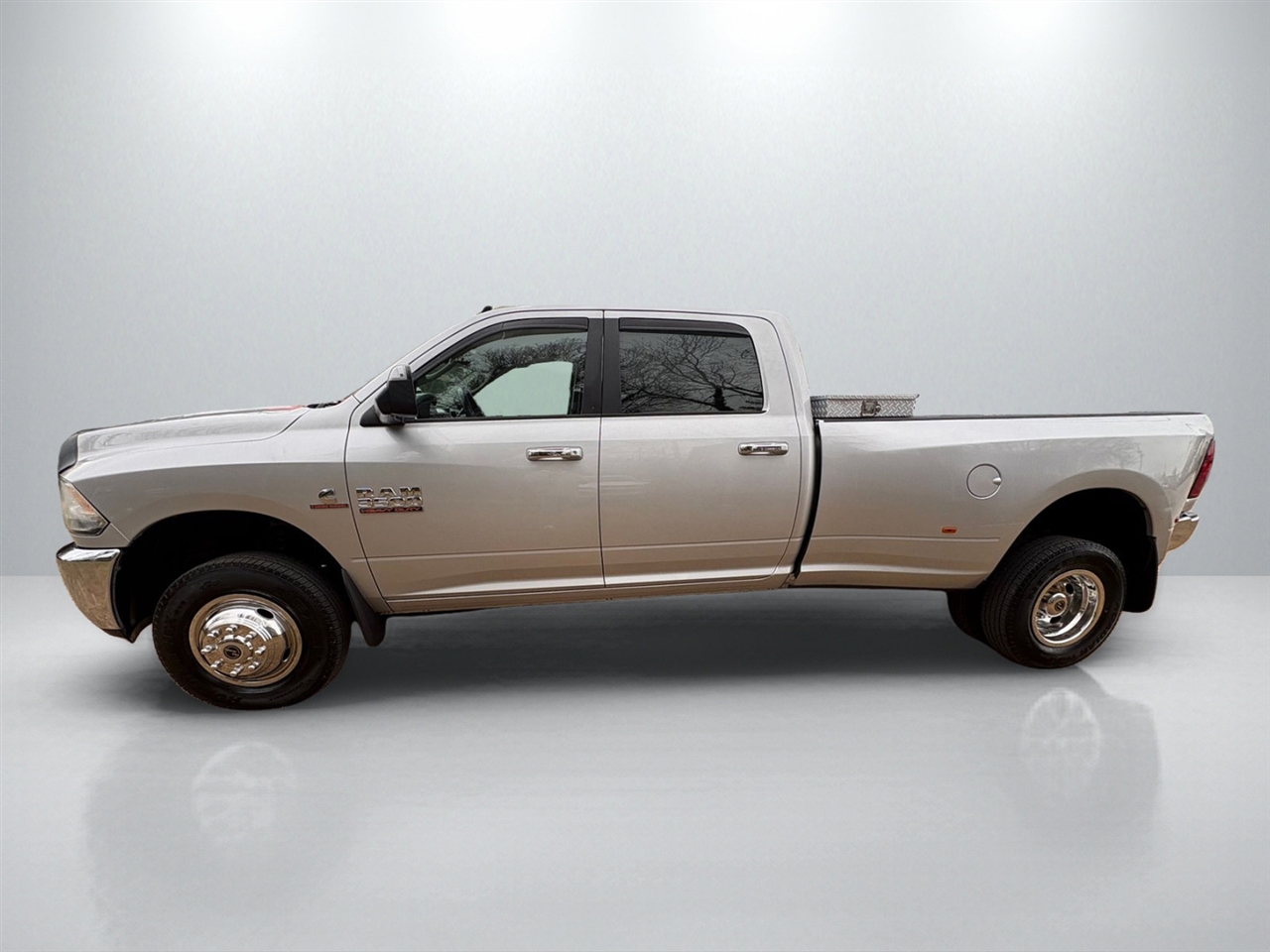 RAM 3500 SLT Crew Cab LWB 4WD DRW 2016