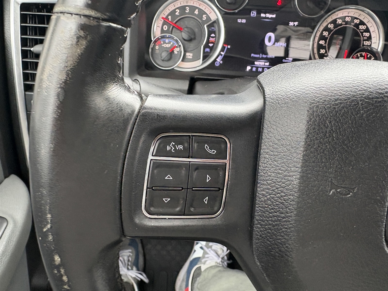 RAM 3500 SLT Crew Cab LWB 4WD DRW 2016