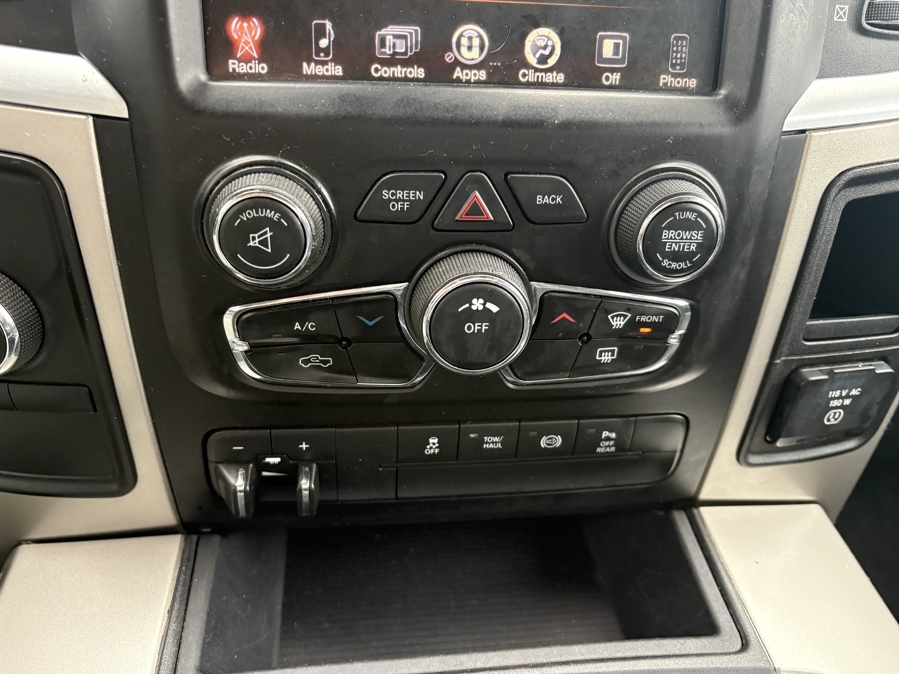 RAM 3500 SLT Crew Cab LWB 4WD DRW 2016