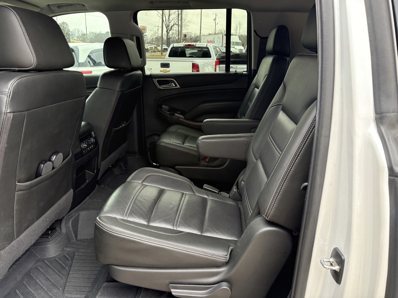 GMC Yukon XL Denali 4WD 2020