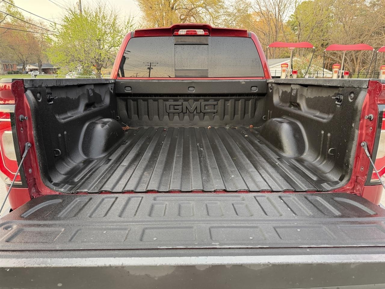 GMC Sierra 1500 SLT Crew Cab Short Box 4WD 2018