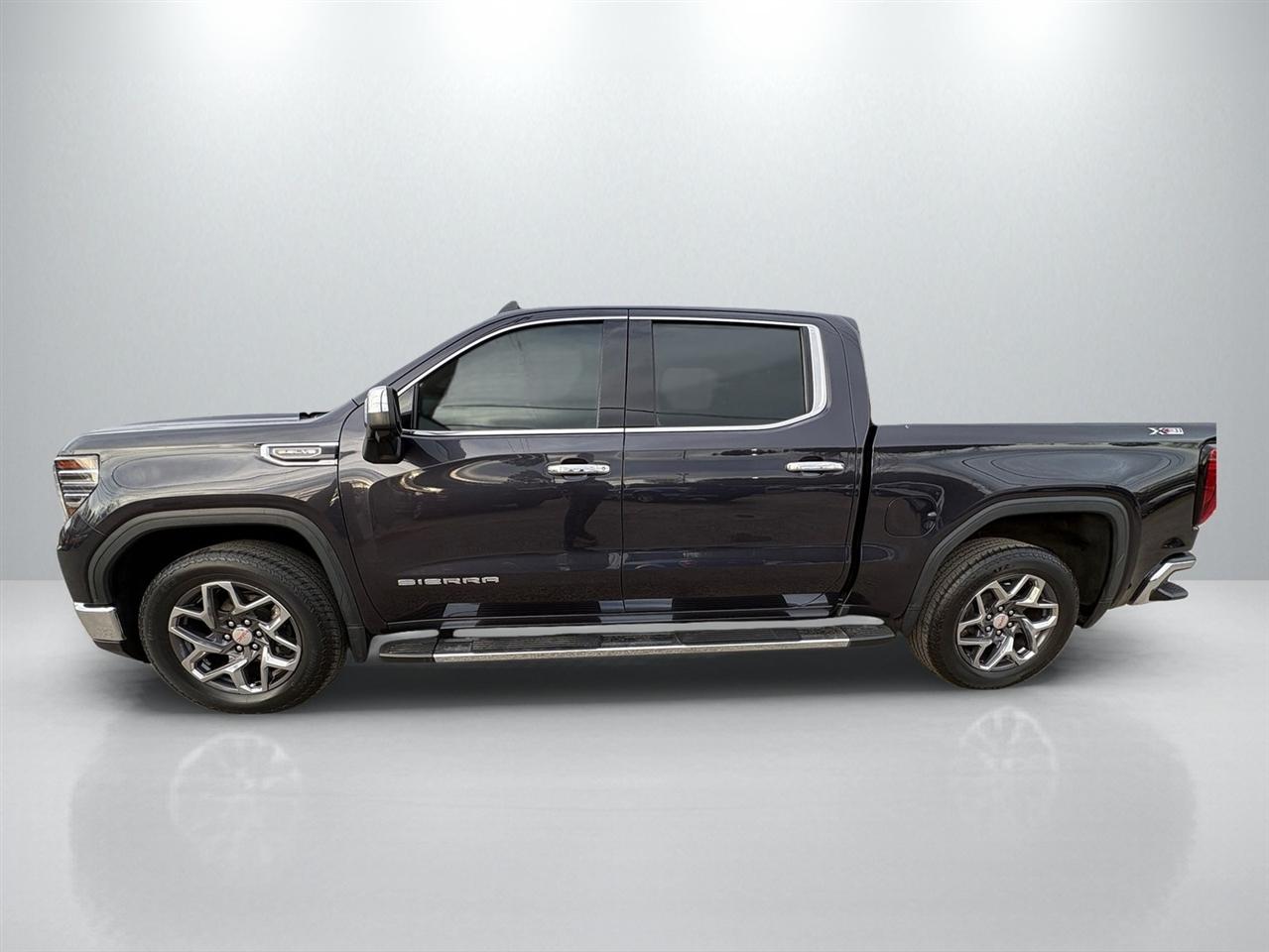 GMC Sierra 1500 SLT Crew Cab 4WD 2022