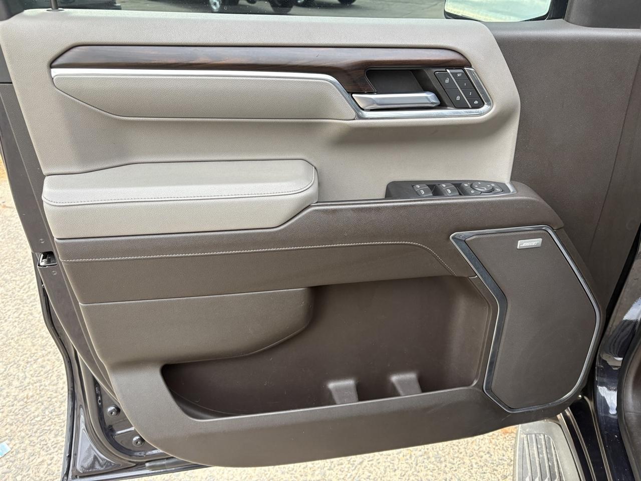 GMC Sierra 1500 SLT Crew Cab 4WD 2022