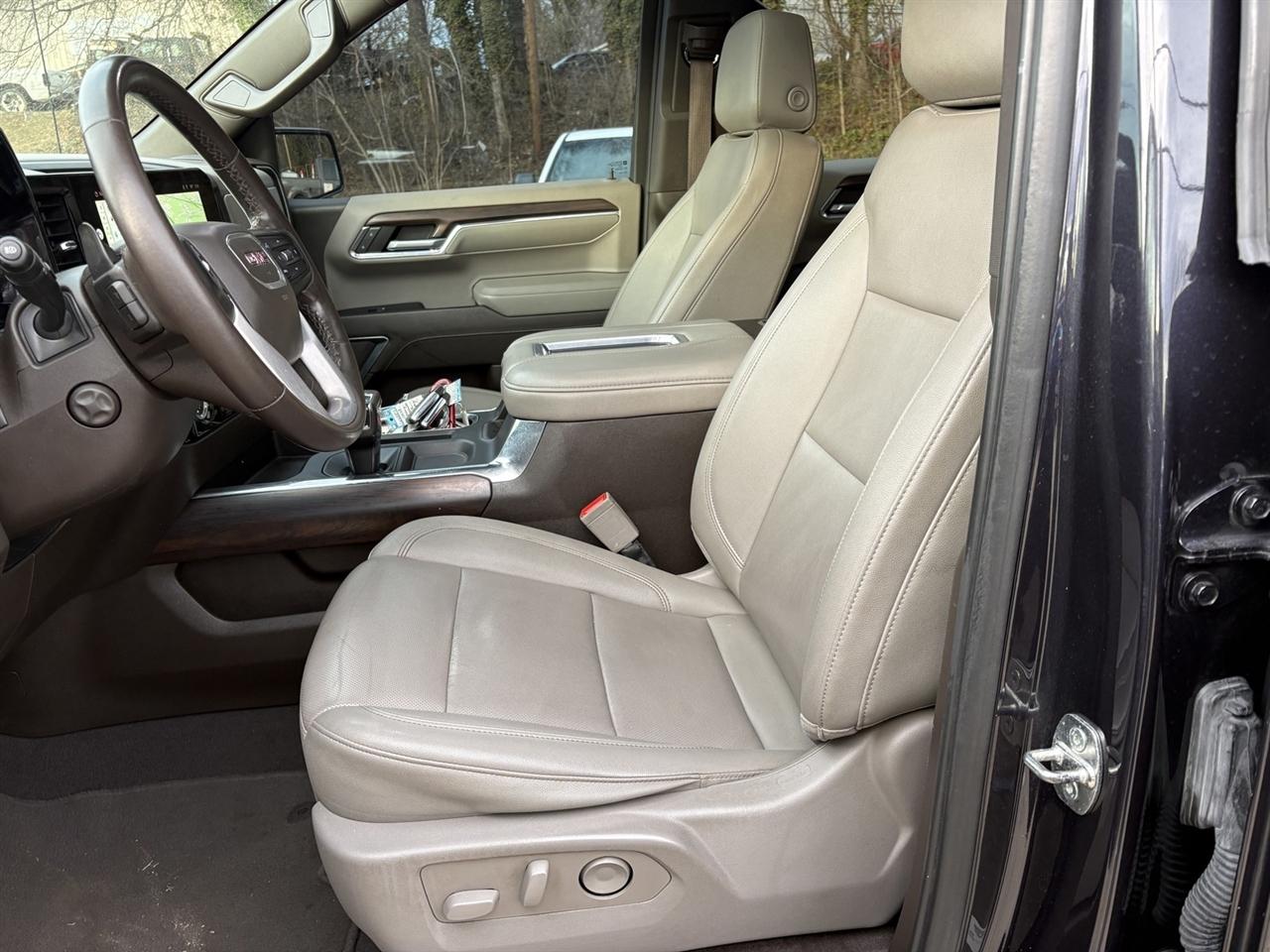 GMC Sierra 1500 SLT Crew Cab 4WD 2022