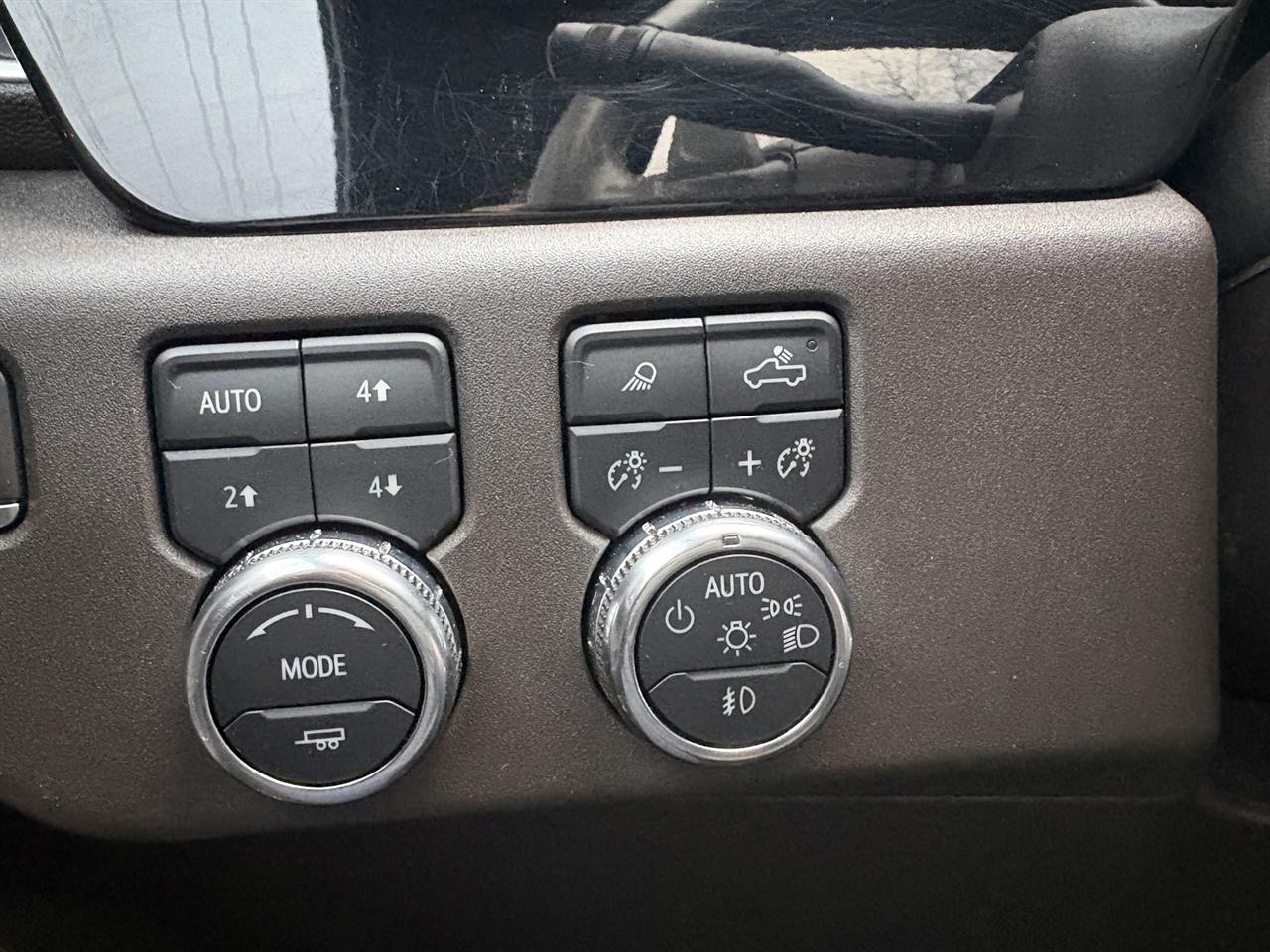 GMC Sierra 1500 SLT Crew Cab 4WD 2022