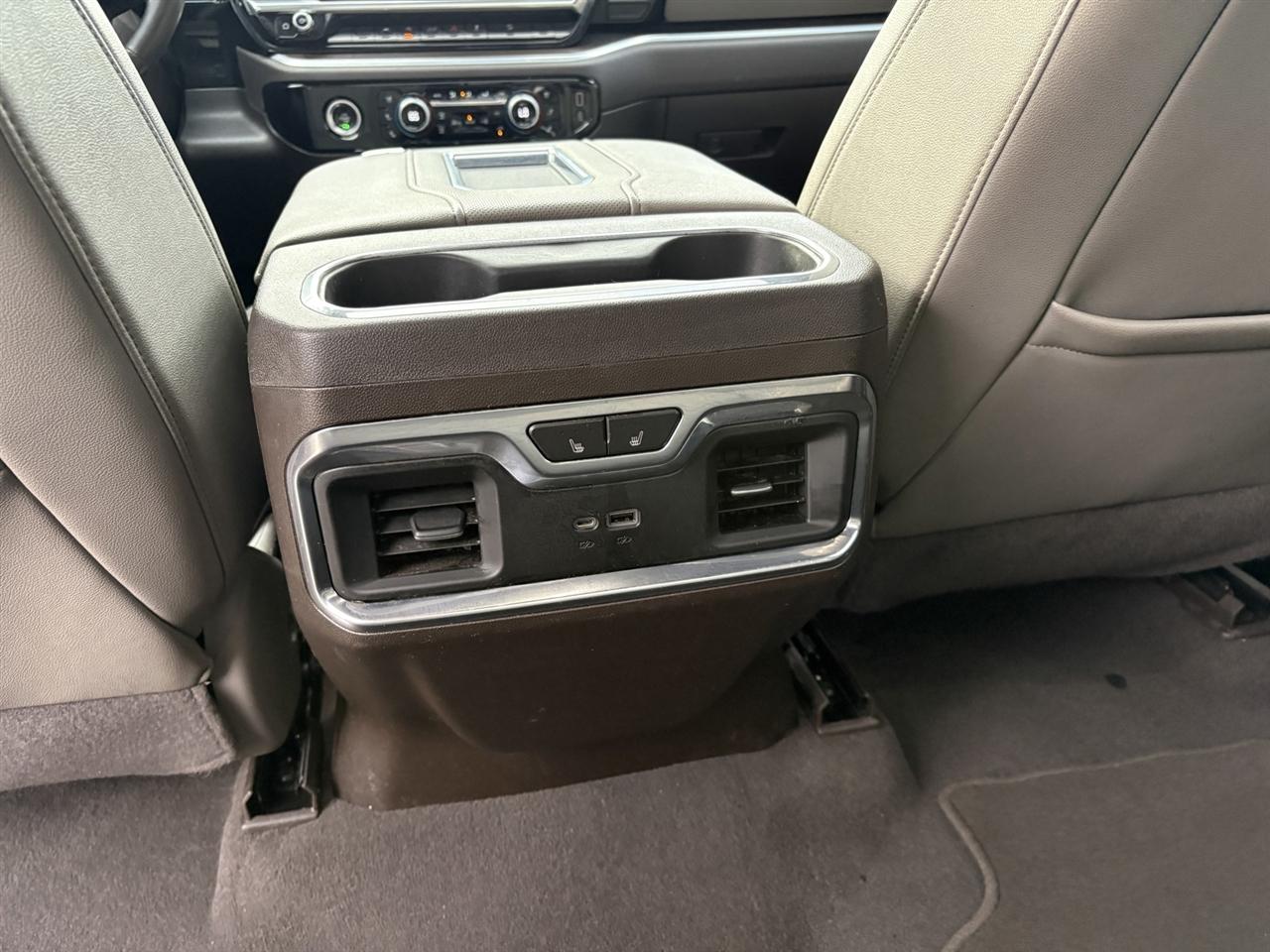 GMC Sierra 1500 SLT Crew Cab 4WD 2022