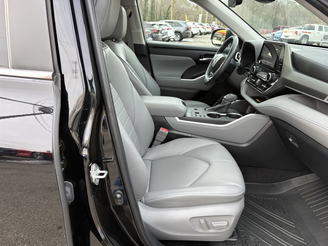 Toyota Highlander Hybrid Others 2024