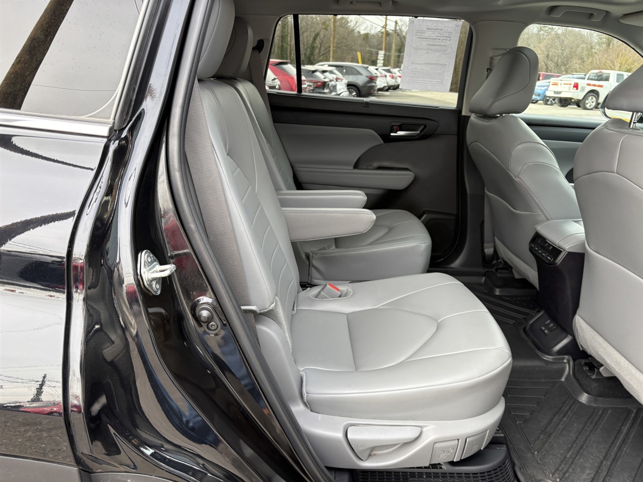 Toyota Highlander Hybrid Others 2024