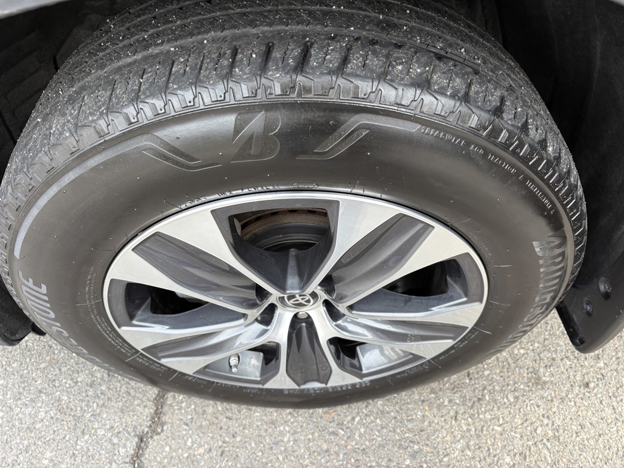 Toyota Highlander Hybrid Others 2024