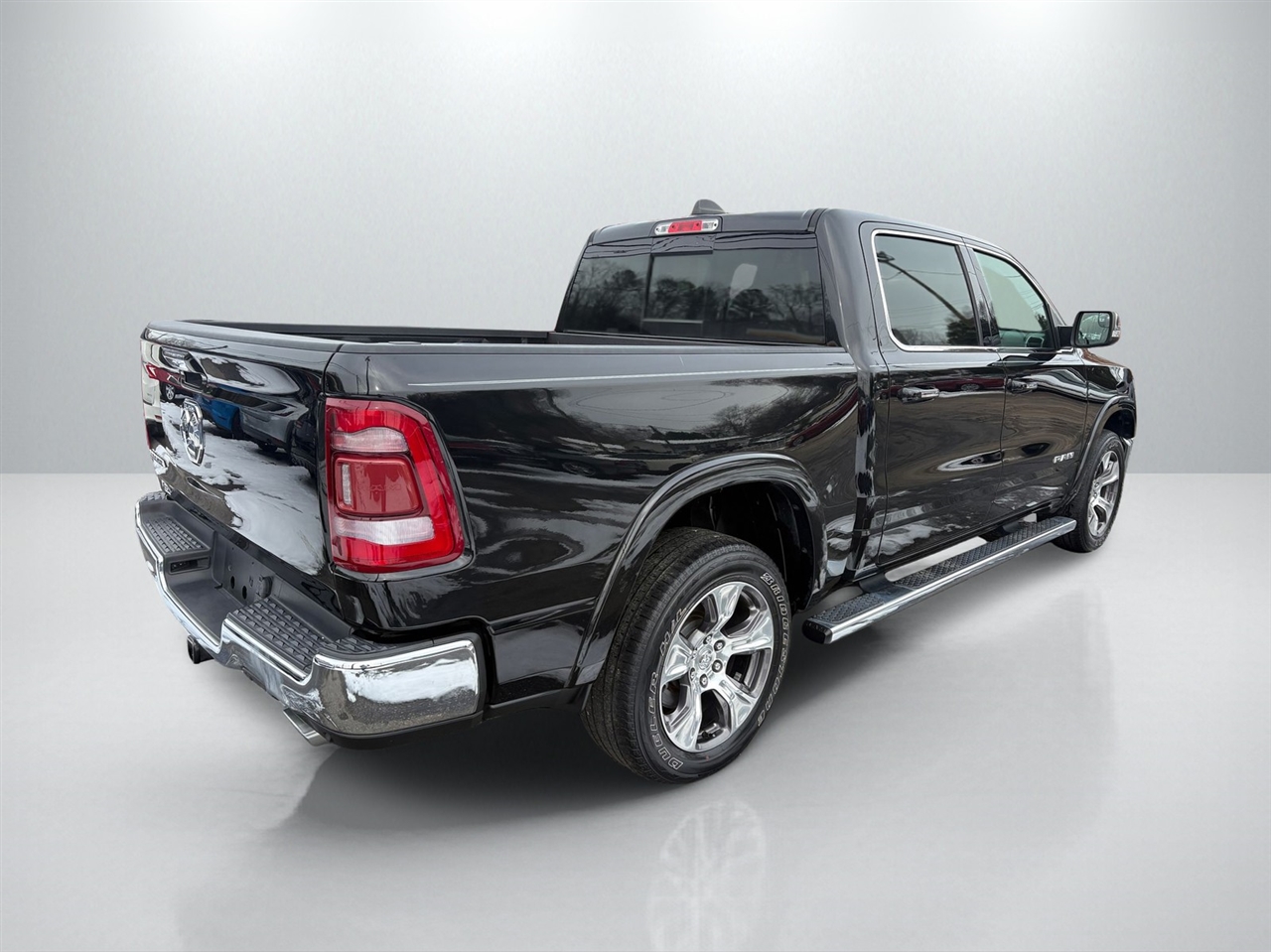 RAM 1500 Laramie Crew Cab SWB 2WD 2019