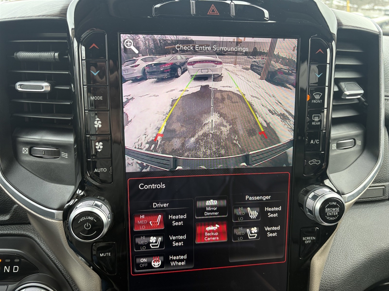 RAM 1500 Laramie Crew Cab SWB 2WD 2019