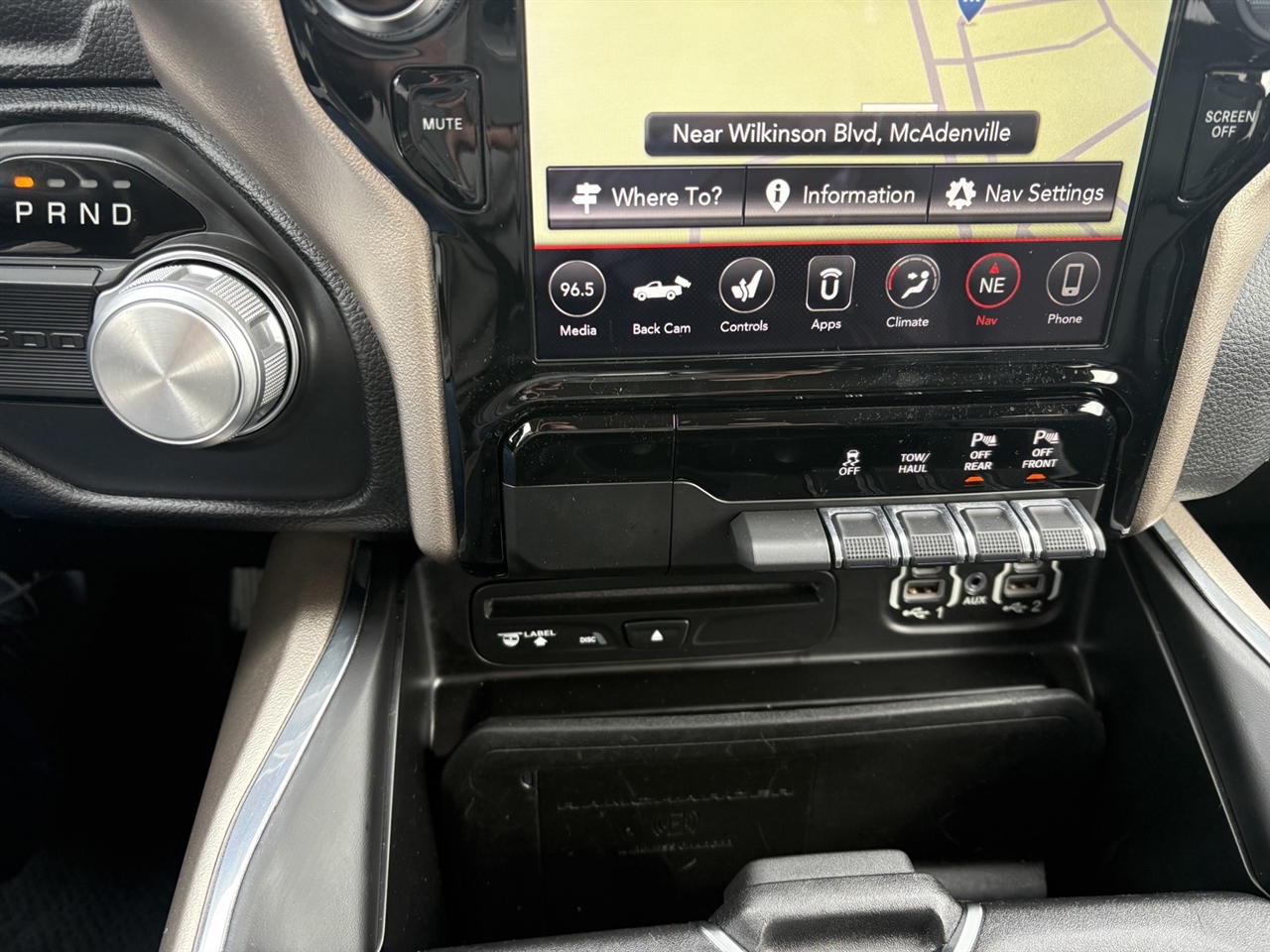 RAM 1500 Laramie Crew Cab SWB 2WD 2019