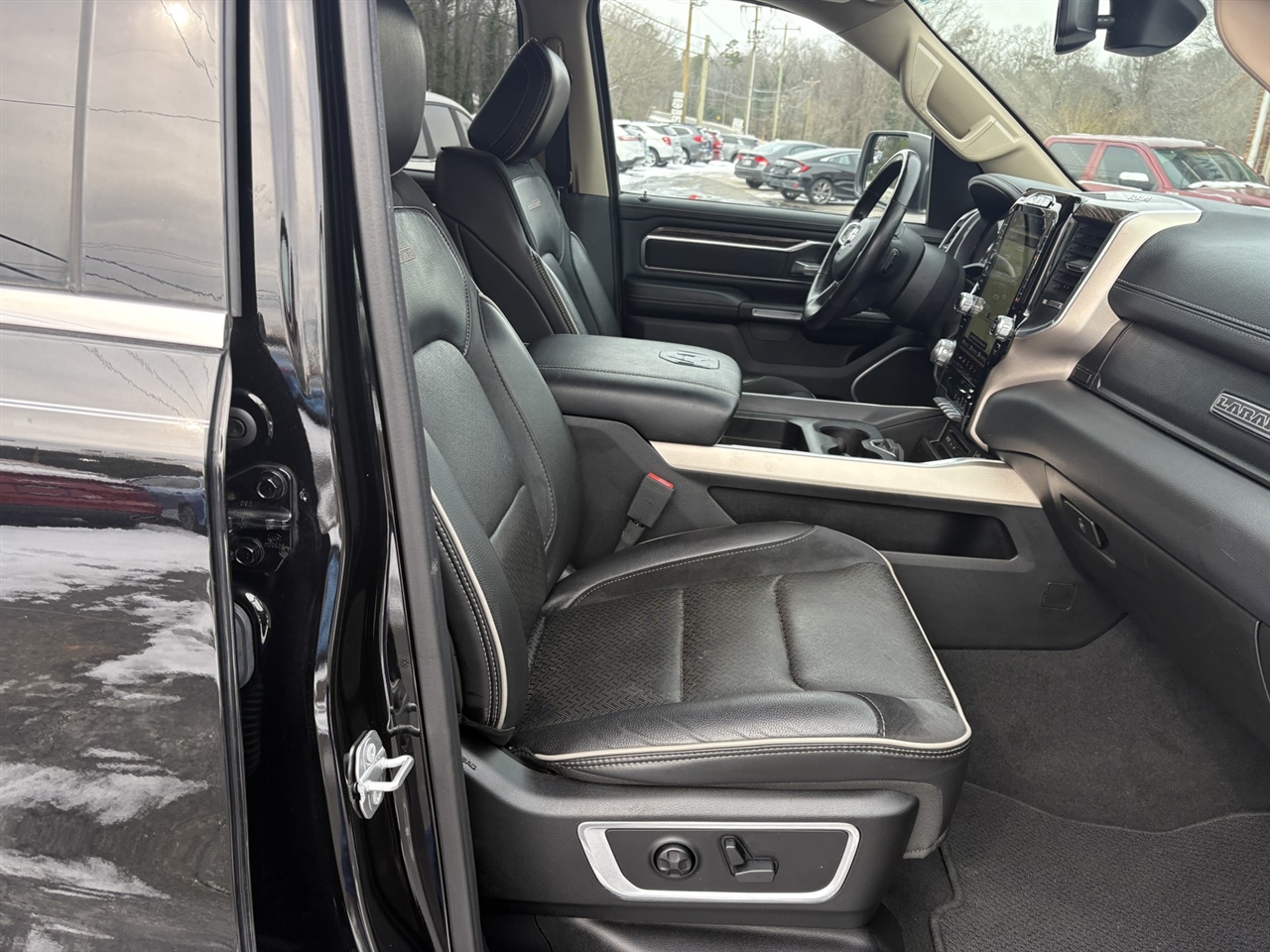 RAM 1500 Laramie Crew Cab SWB 2WD 2019