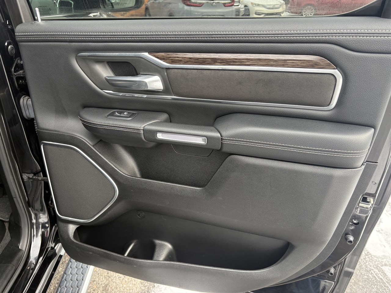 RAM 1500 Laramie Crew Cab SWB 2WD 2019