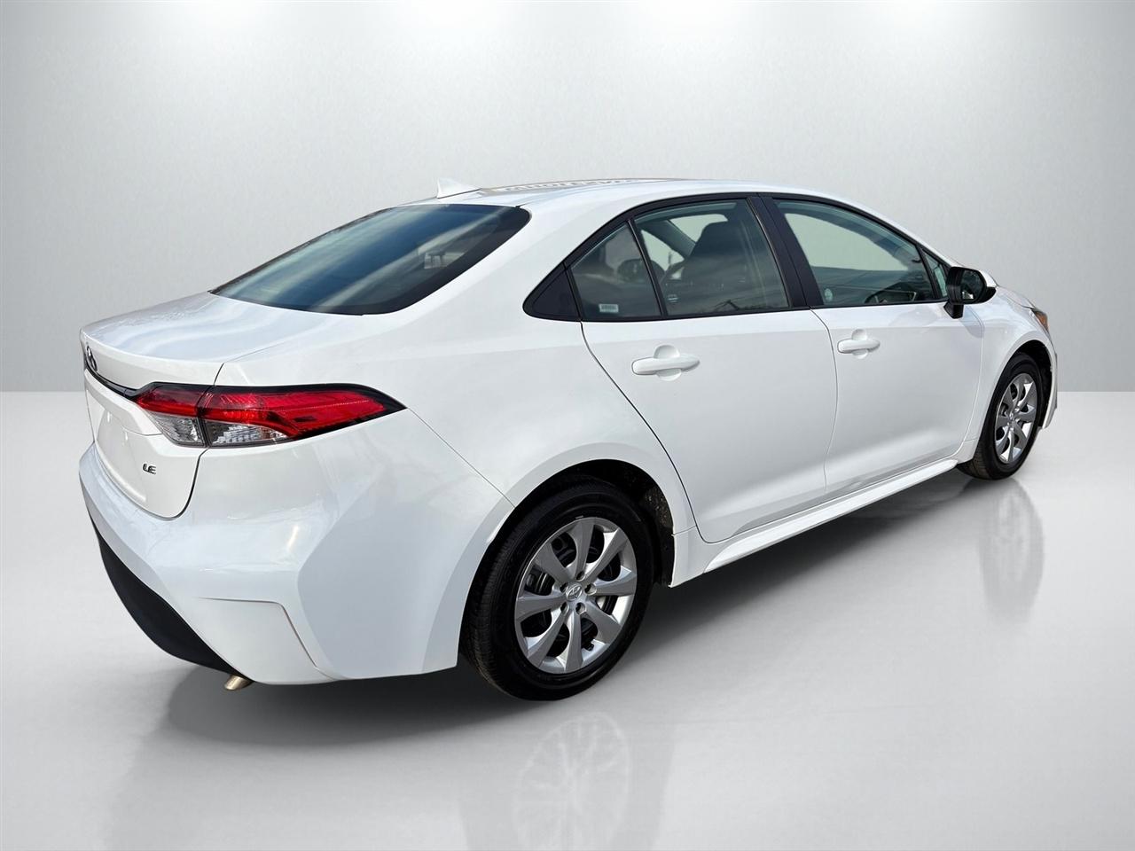 Toyota Corolla LE 2024