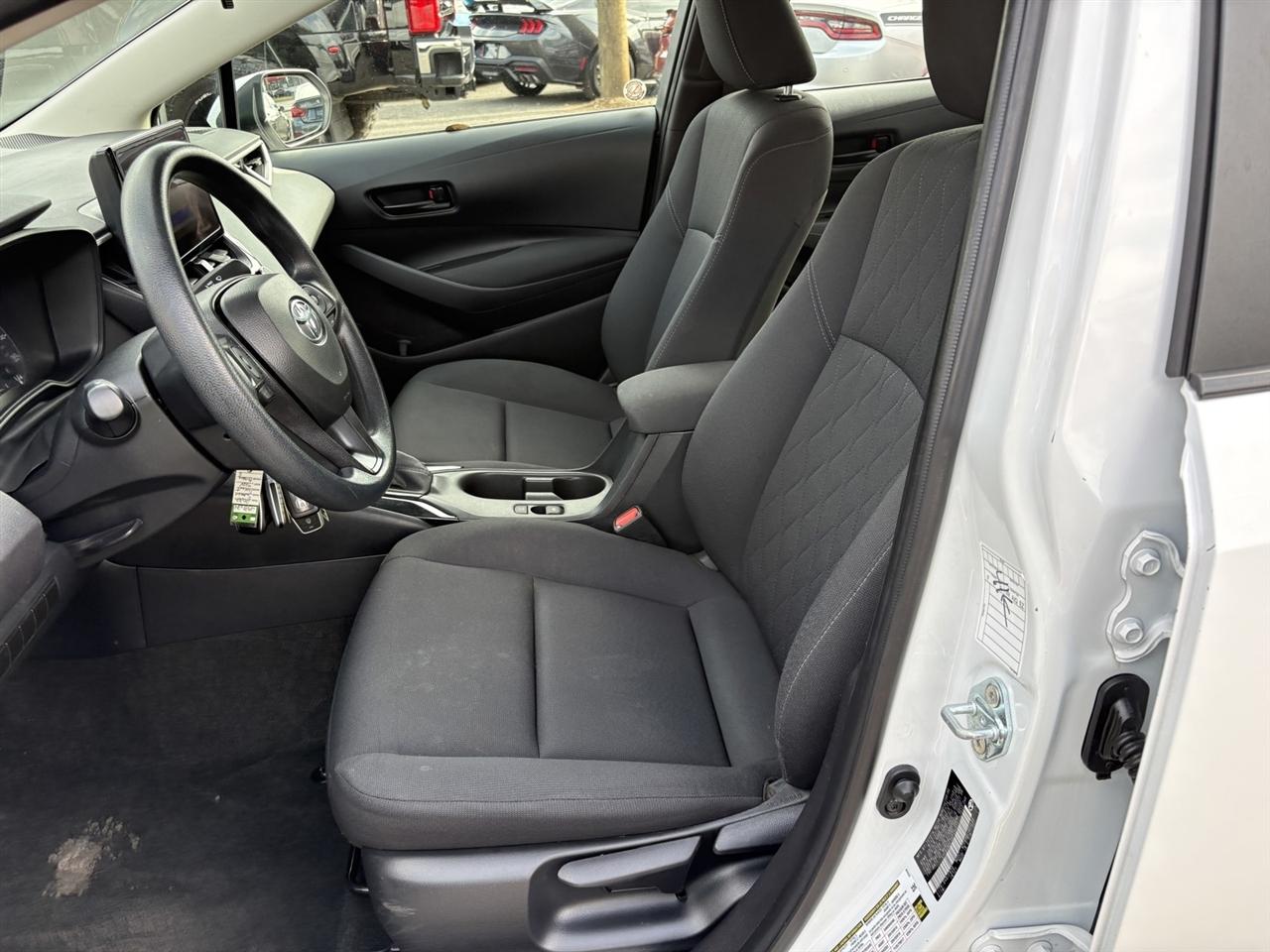 Toyota Corolla LE 2024