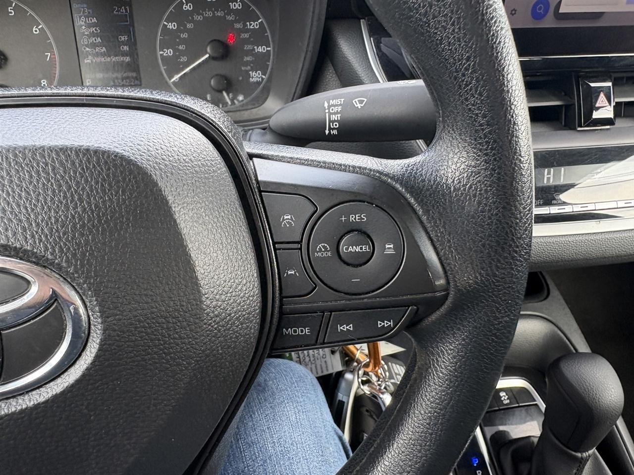 Toyota Corolla LE 2024