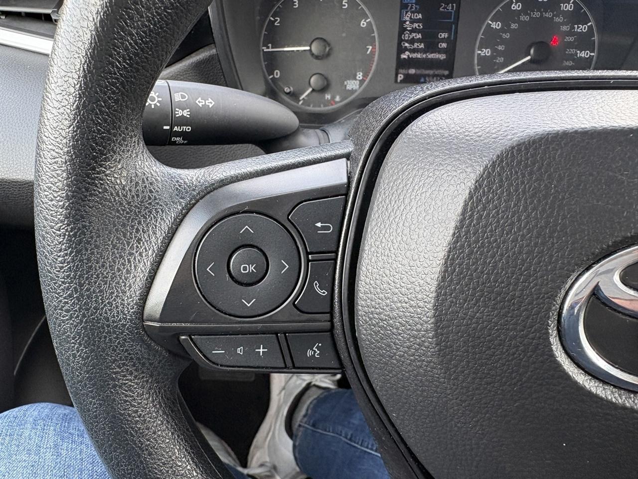 Toyota Corolla LE 2024