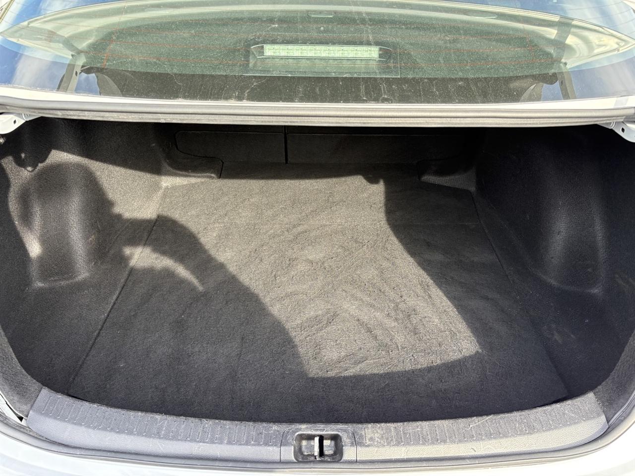 Toyota Corolla LE 2024