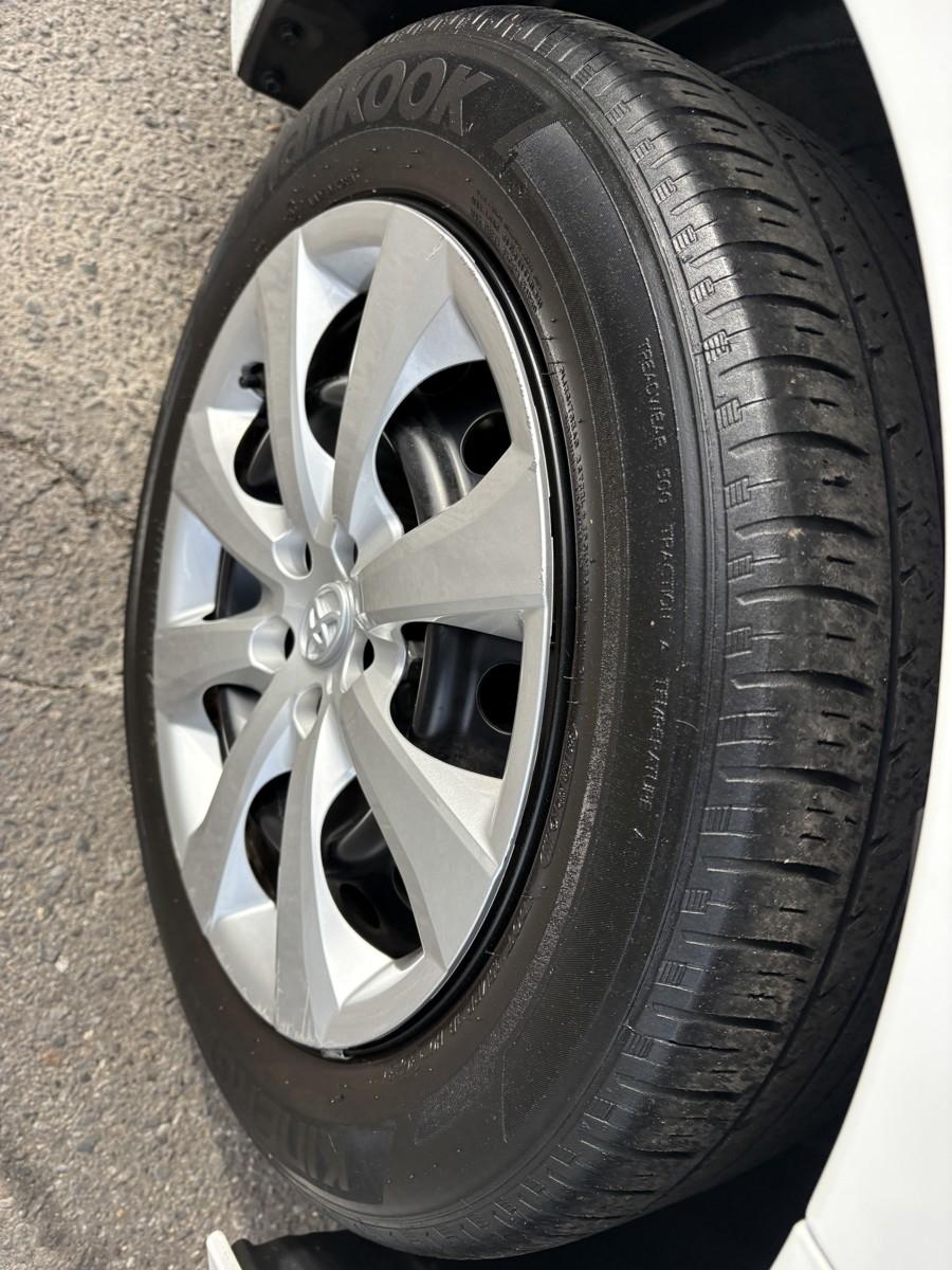 Toyota Corolla LE 2024