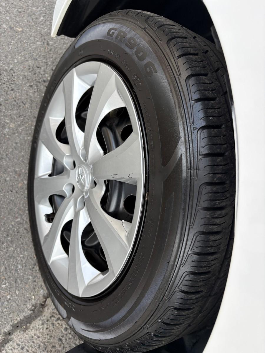 Toyota Corolla LE 2024