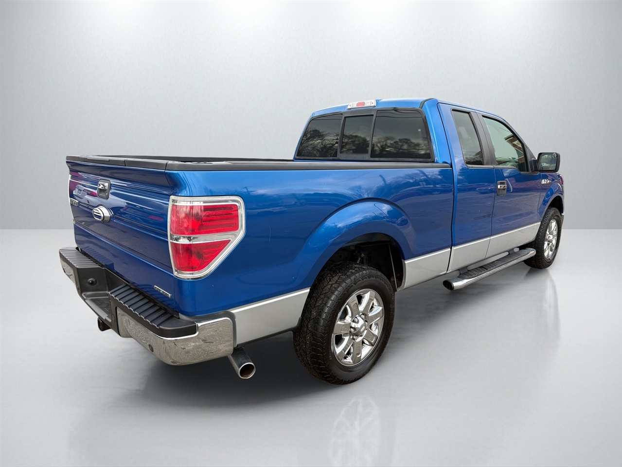 Ford F-150 XL SuperCab 8-ft. Bed 2WD 2013