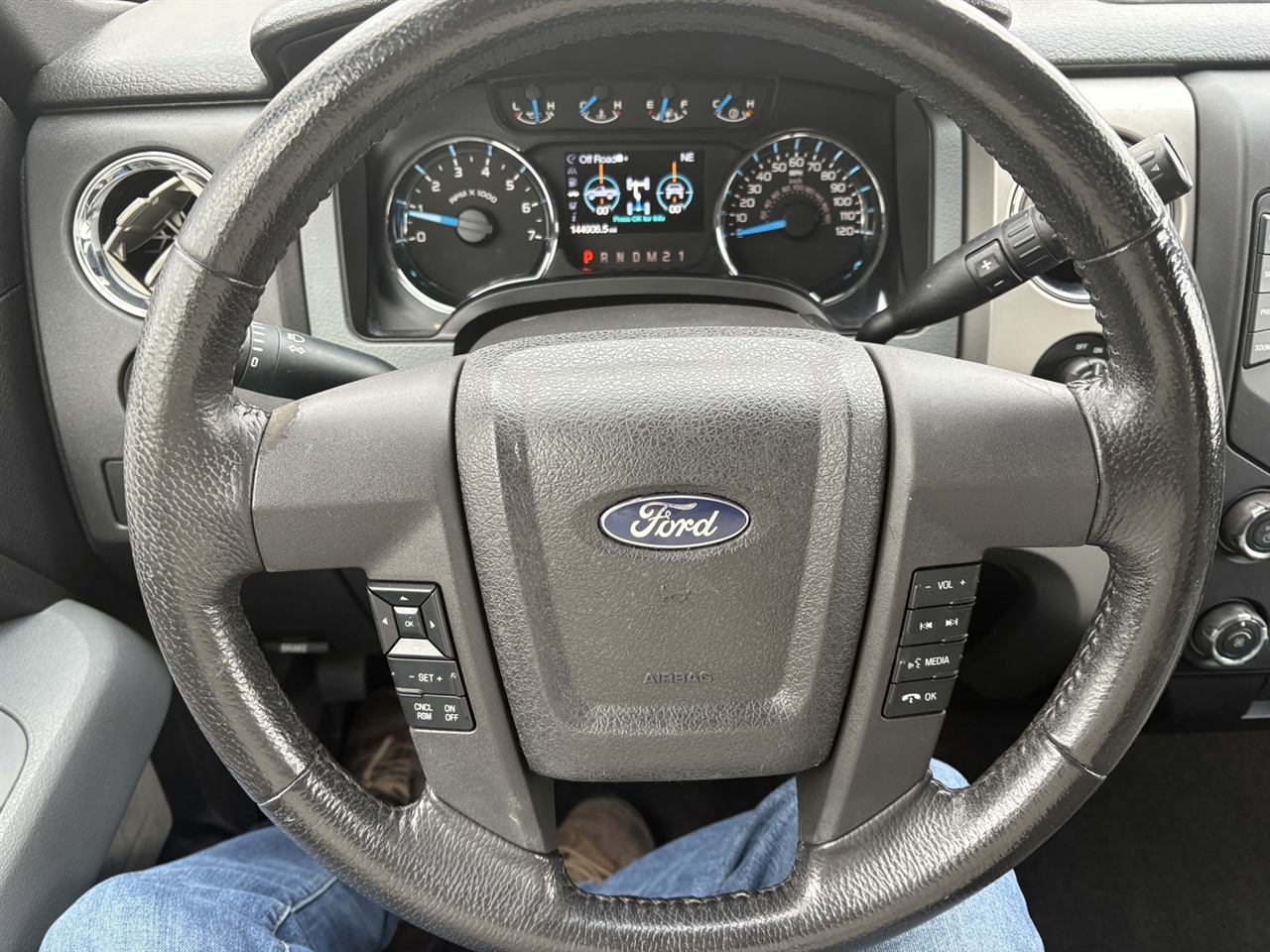 Ford F-150 XL SuperCab 8-ft. Bed 2WD 2013