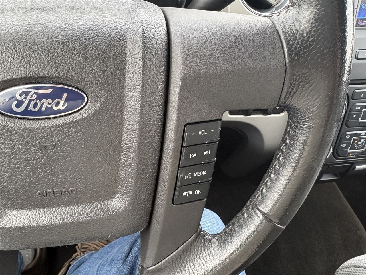 Ford F-150 XL SuperCab 8-ft. Bed 2WD 2013