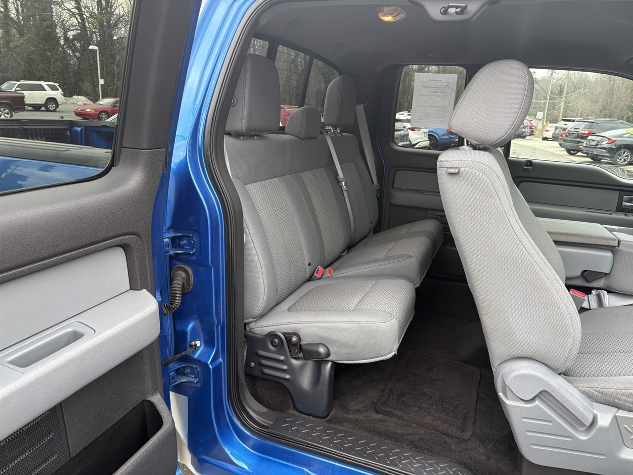 Ford F-150 XL SuperCab 8-ft. Bed 2WD 2013