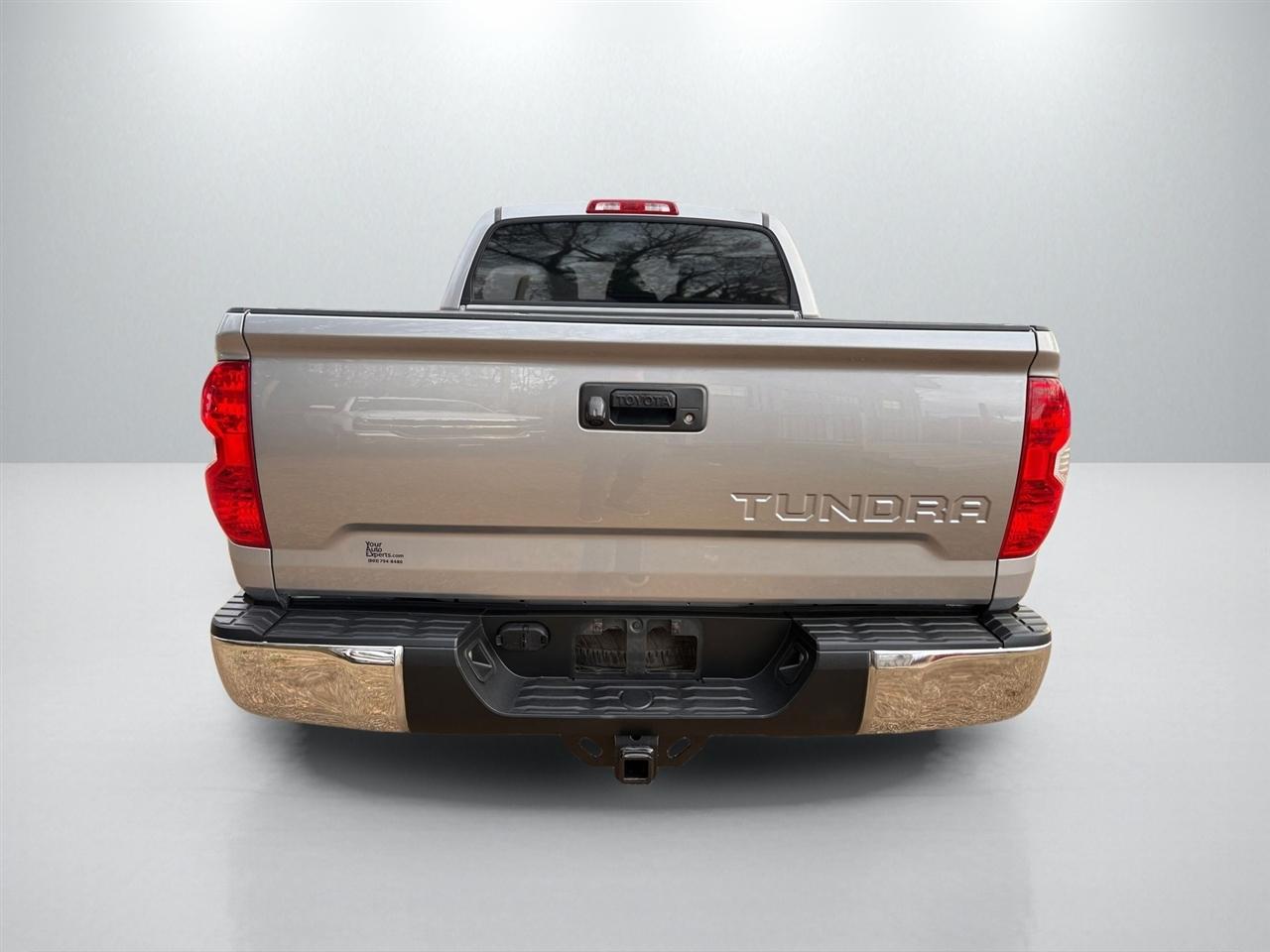 Toyota Tundra SR5 5.7L V8 FFV CrewMax 2WD 2016